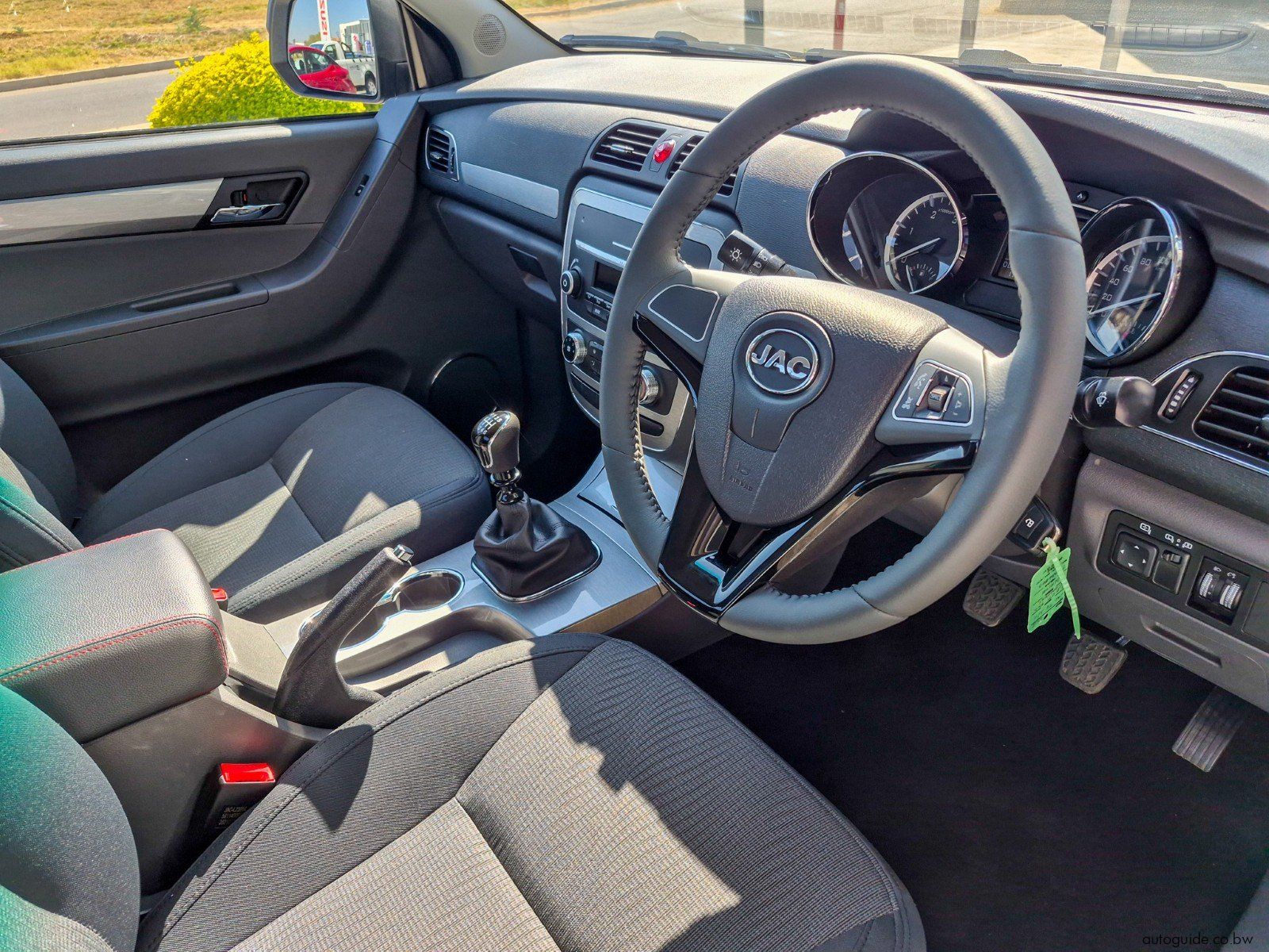 2026 JAC T6 S/C 2.0 CTi 4x2 Comfort photo