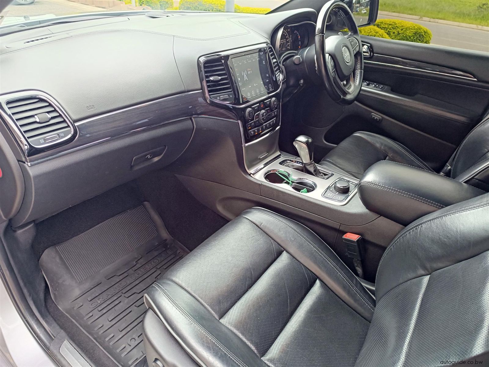 2021 Jeep Grand Cherokee photo