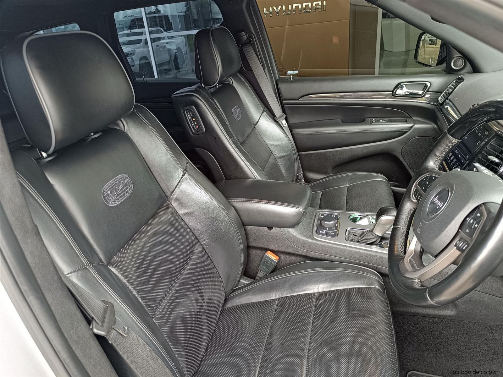 2021 Jeep Grand Cherokee photo
