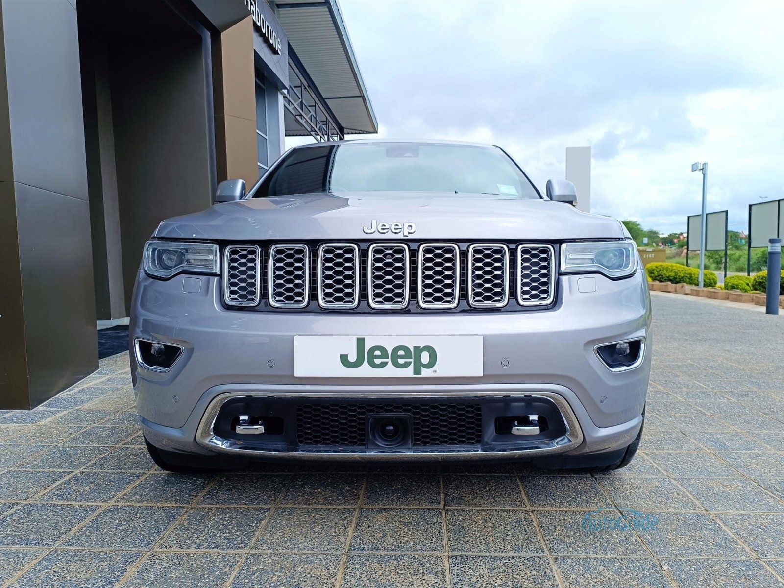 2021 Jeep Grand Cherokee photo