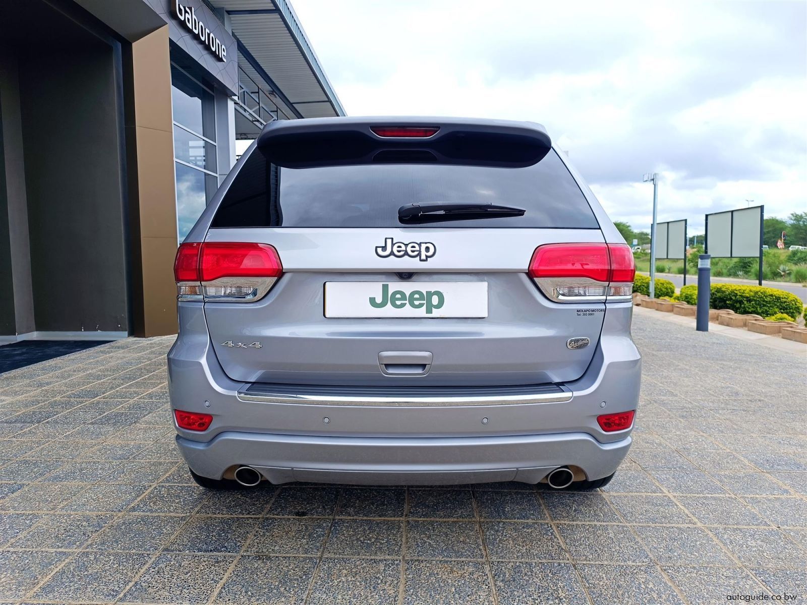 2021 Jeep Grand Cherokee photo