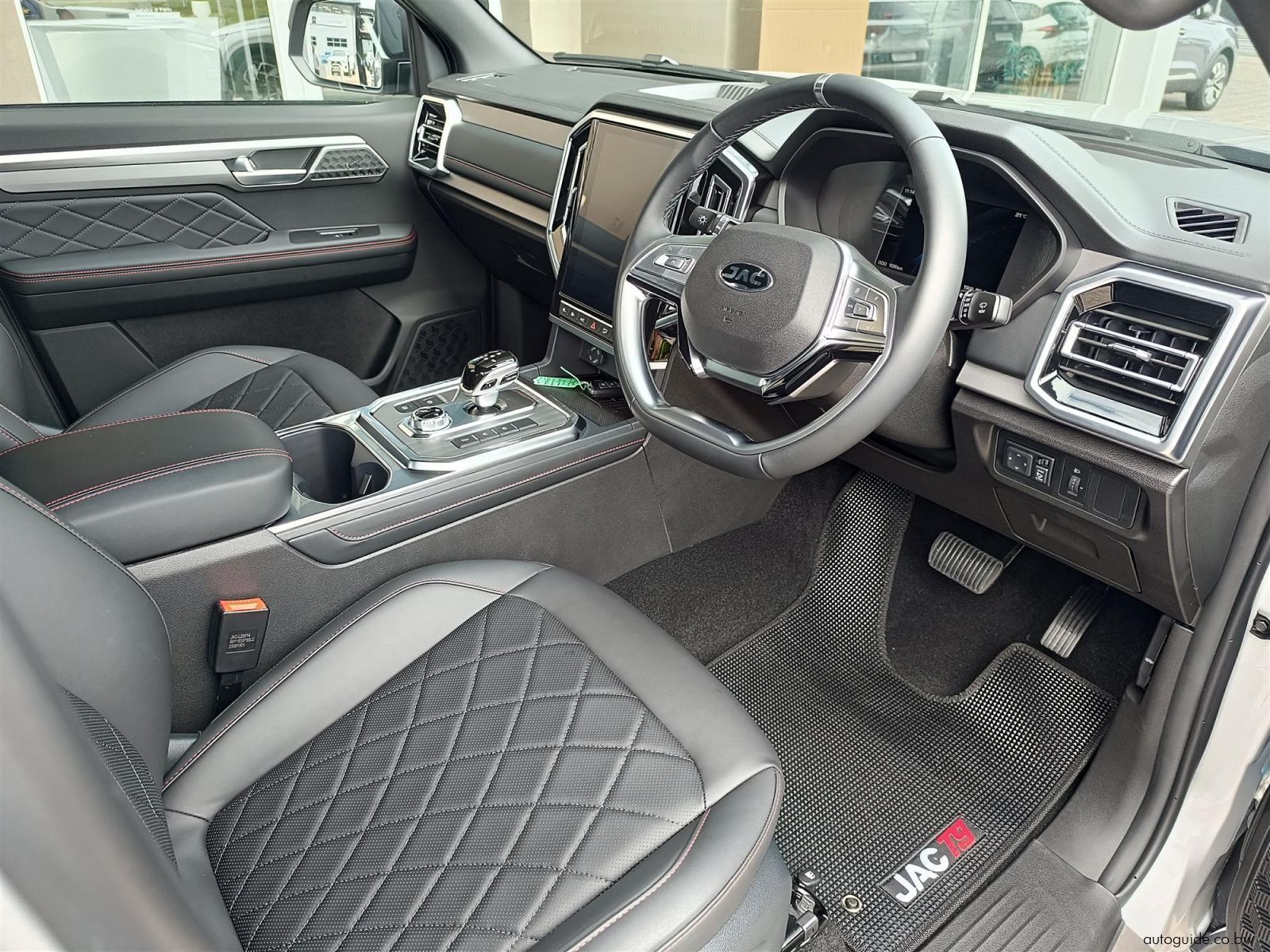 2026 JAC T9 Super Lux 4x4 2.0L CTi photo