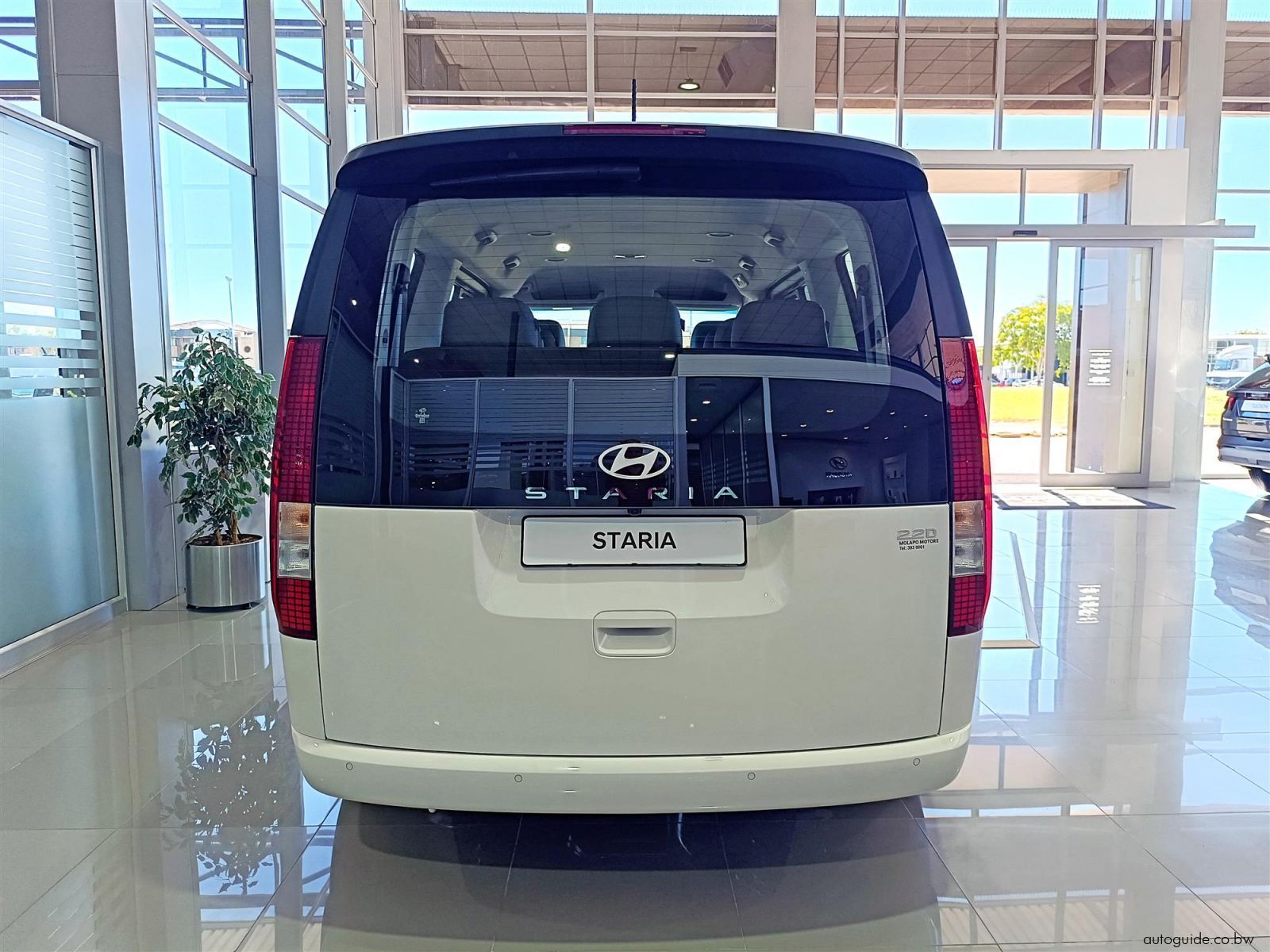 2026 Hyundai Staria R2.2D 11S Executive Bus photo