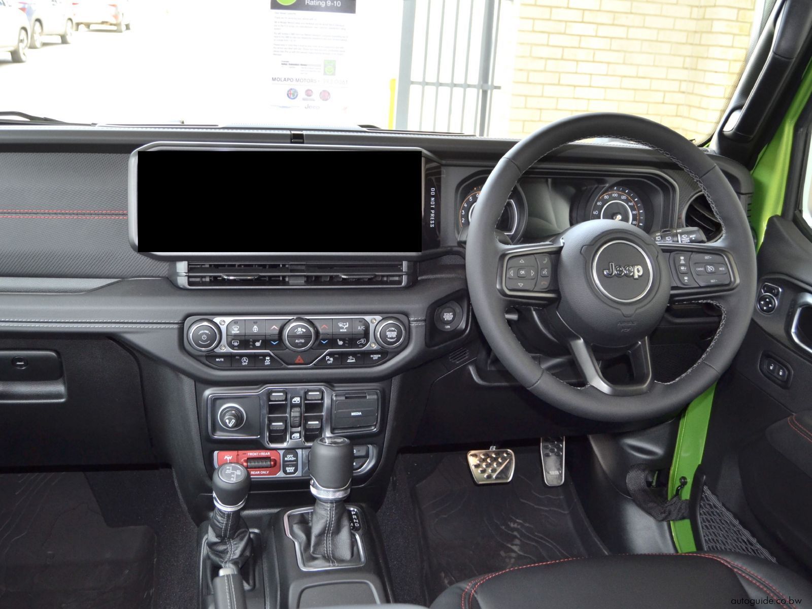 2025 Jeep Wrangler Rubicon photo