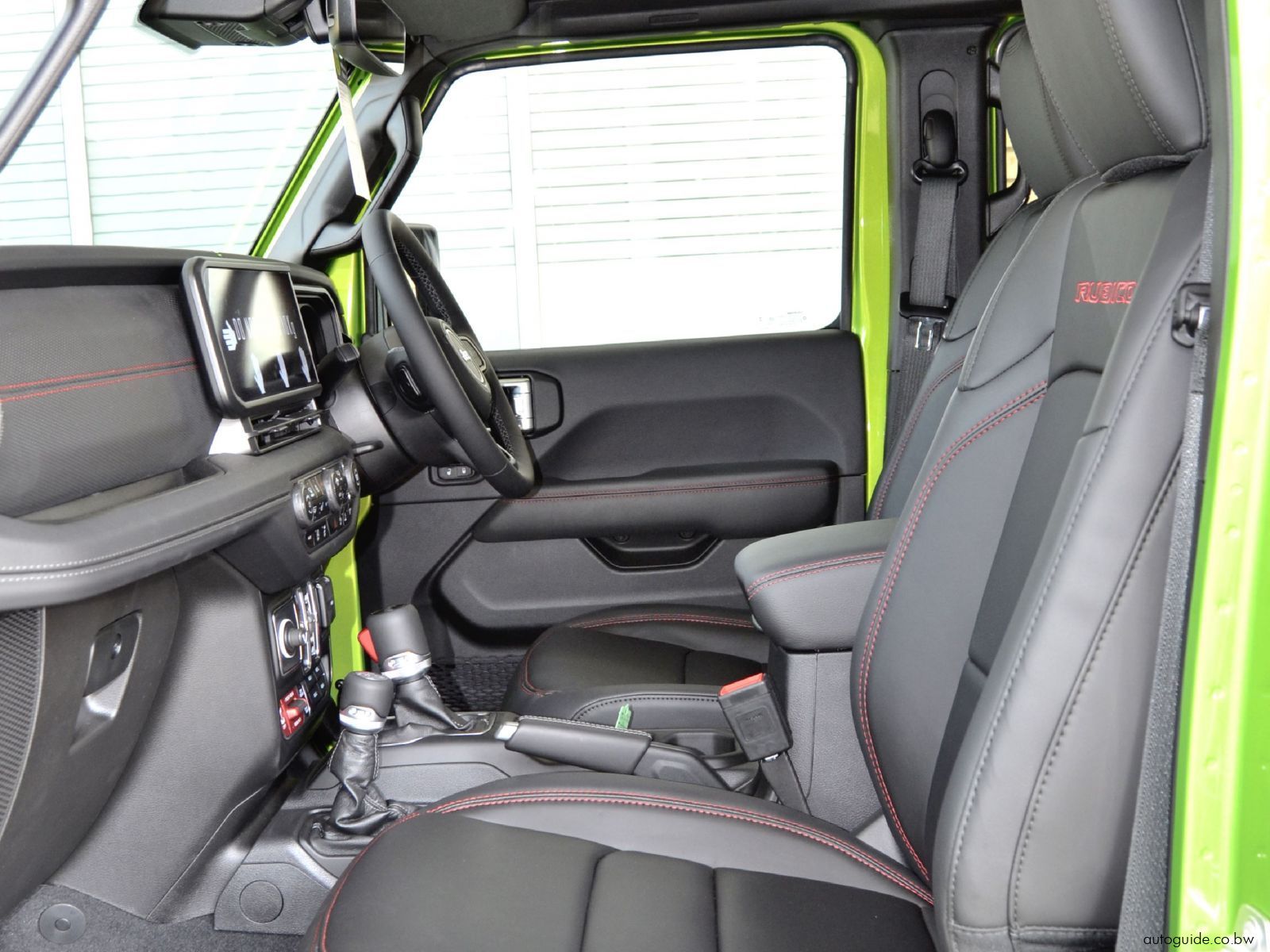 2025 Jeep Wrangler Rubicon photo