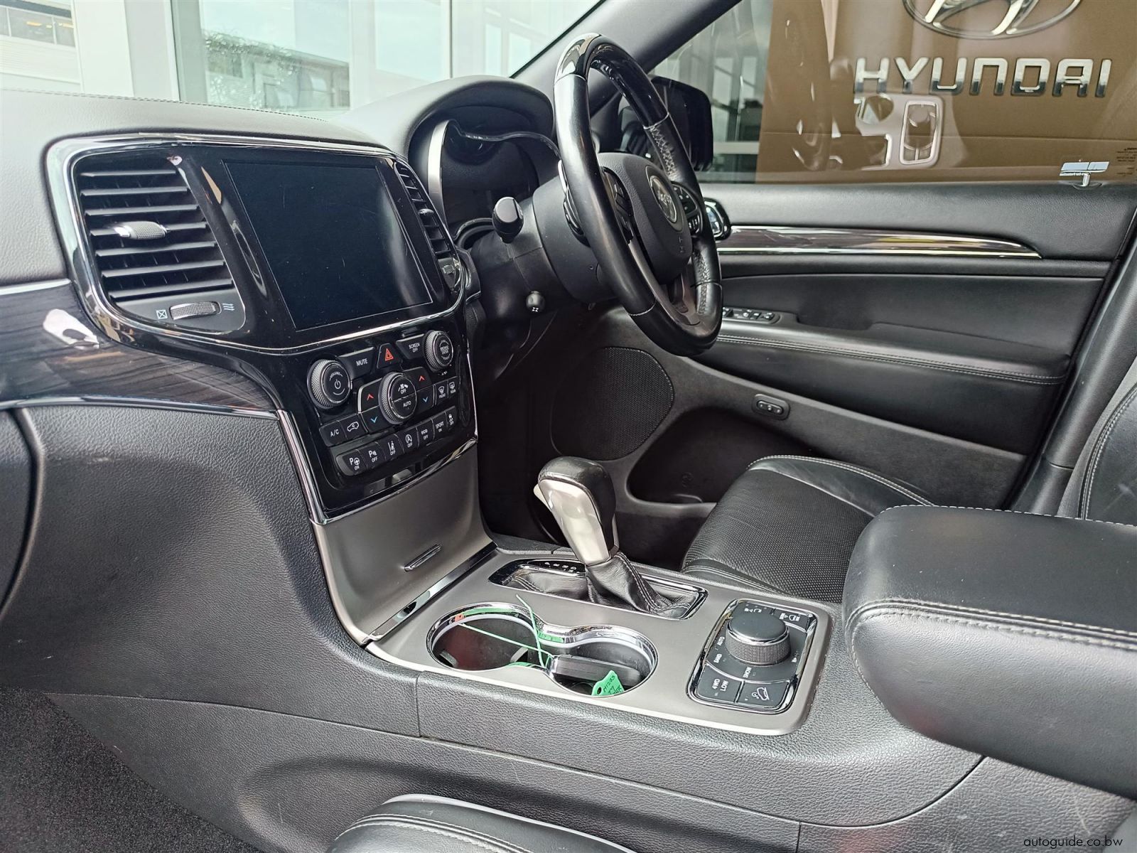 2021 Jeep Grand Cherokee  photo