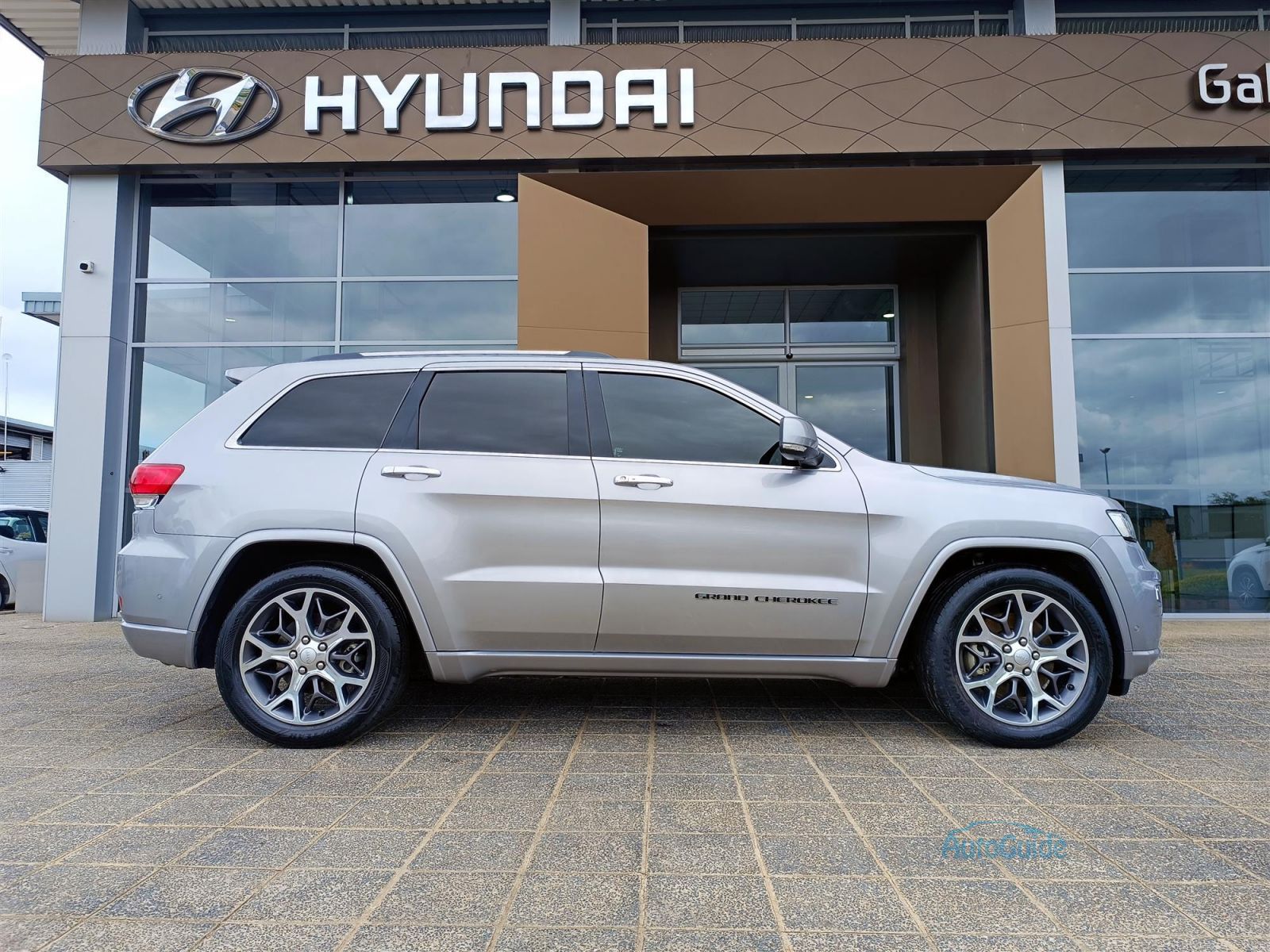2021 Jeep Grand Cherokee  photo