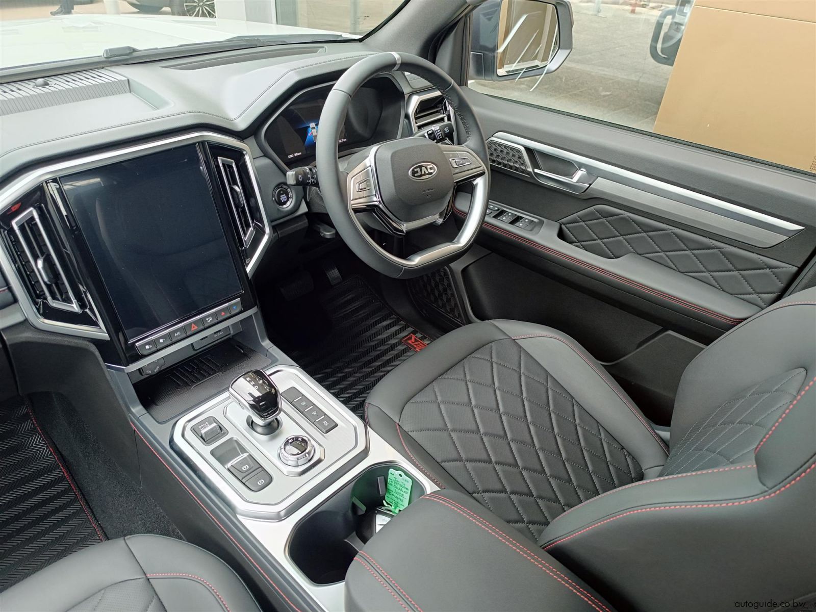 2026 JAC T9 Hunter 2.0L CTi 4x4 AT D/Cab photo