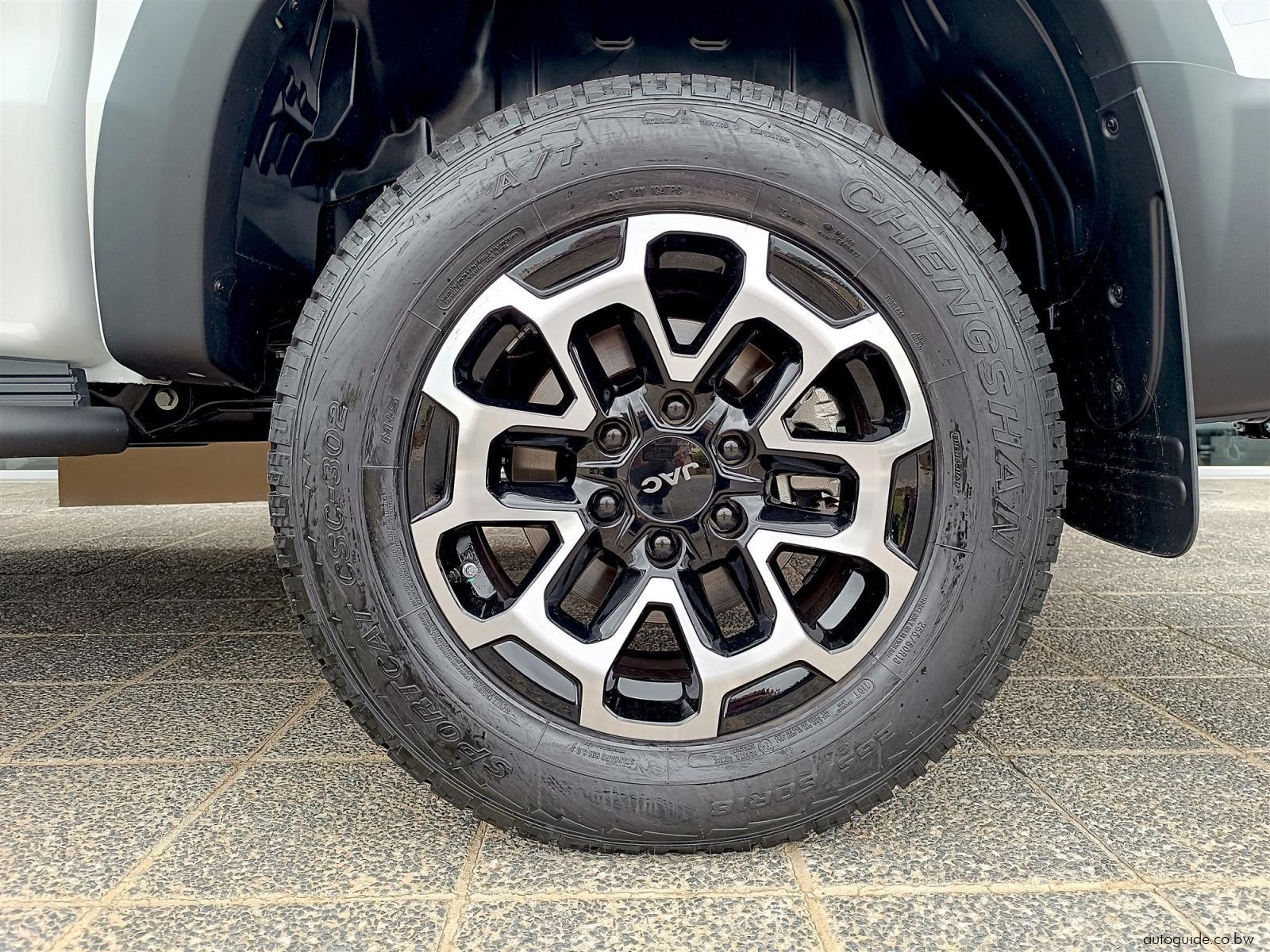 2026 JAC T9 Hunter 2.0L CTi 4x4 AT D/Cab photo