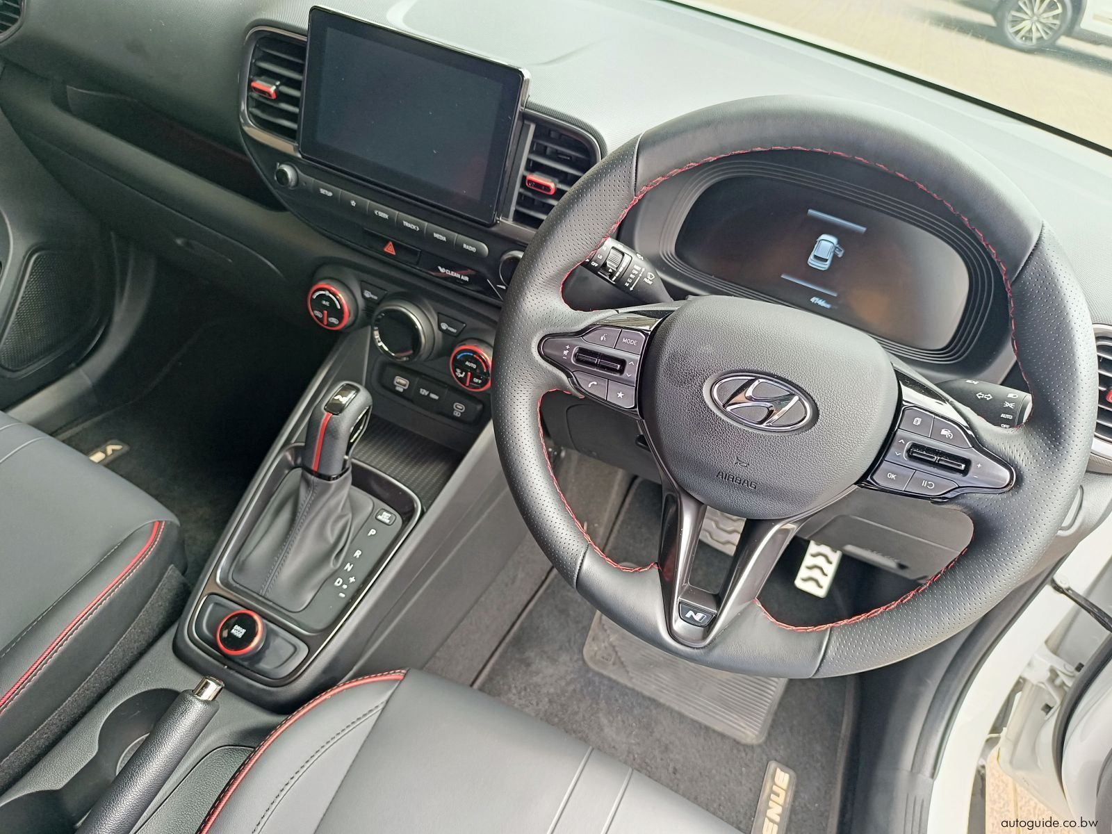 2026 Hyundai Venue 1.0T photo