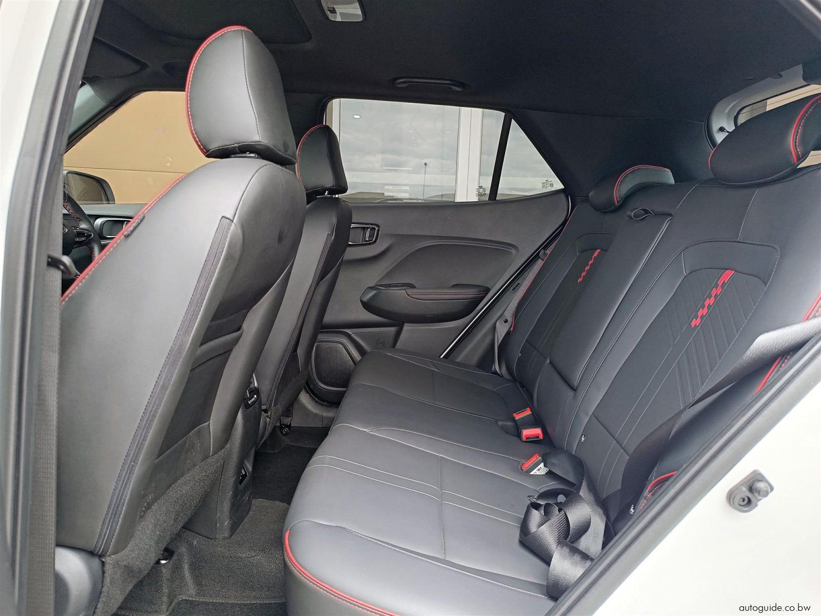 2026 Hyundai Venue 1.0T photo