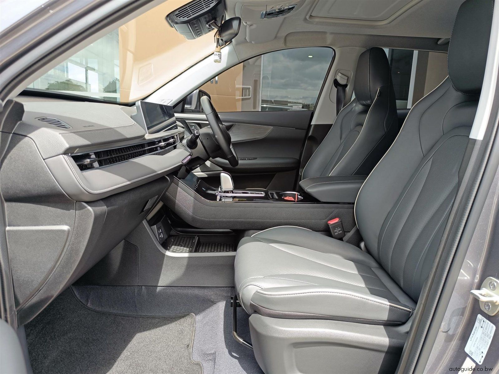 2026 Chery Tiggo 4 Cross photo