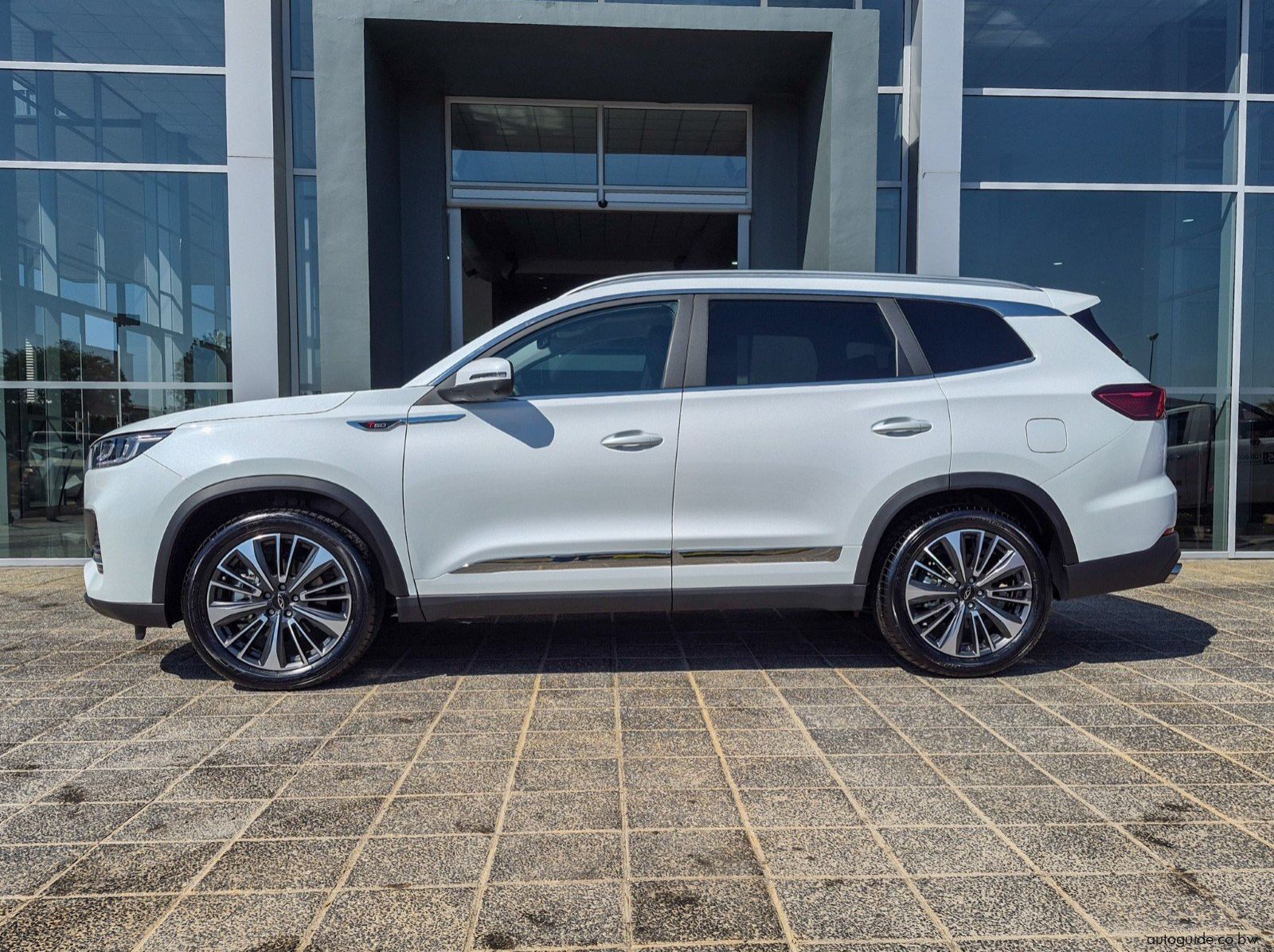 2026 Chery Tiggo 8 Pro Max Executive 7DCT 2.0 TGDi FWD pictures