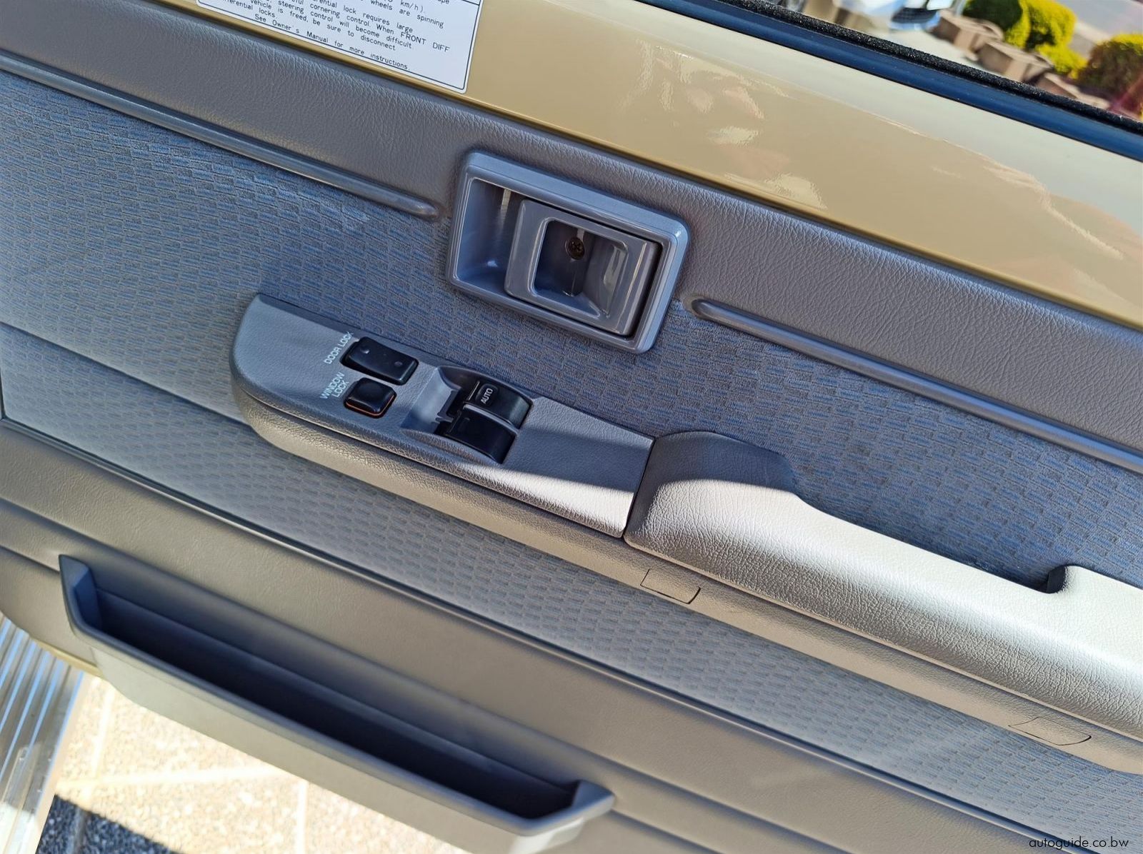 2023 Toyota Land Cruiser LX 79 4.5D V8 pictures