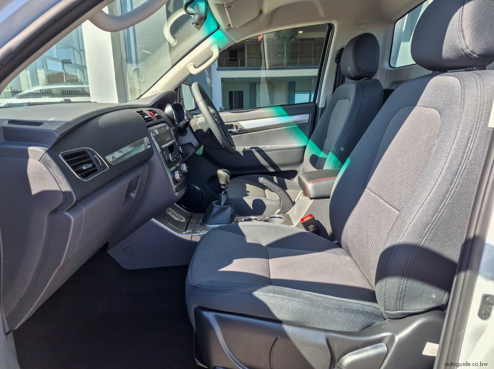 2026 JAC T6 S/C 2.0 CTi 4x2 Comfort pictures