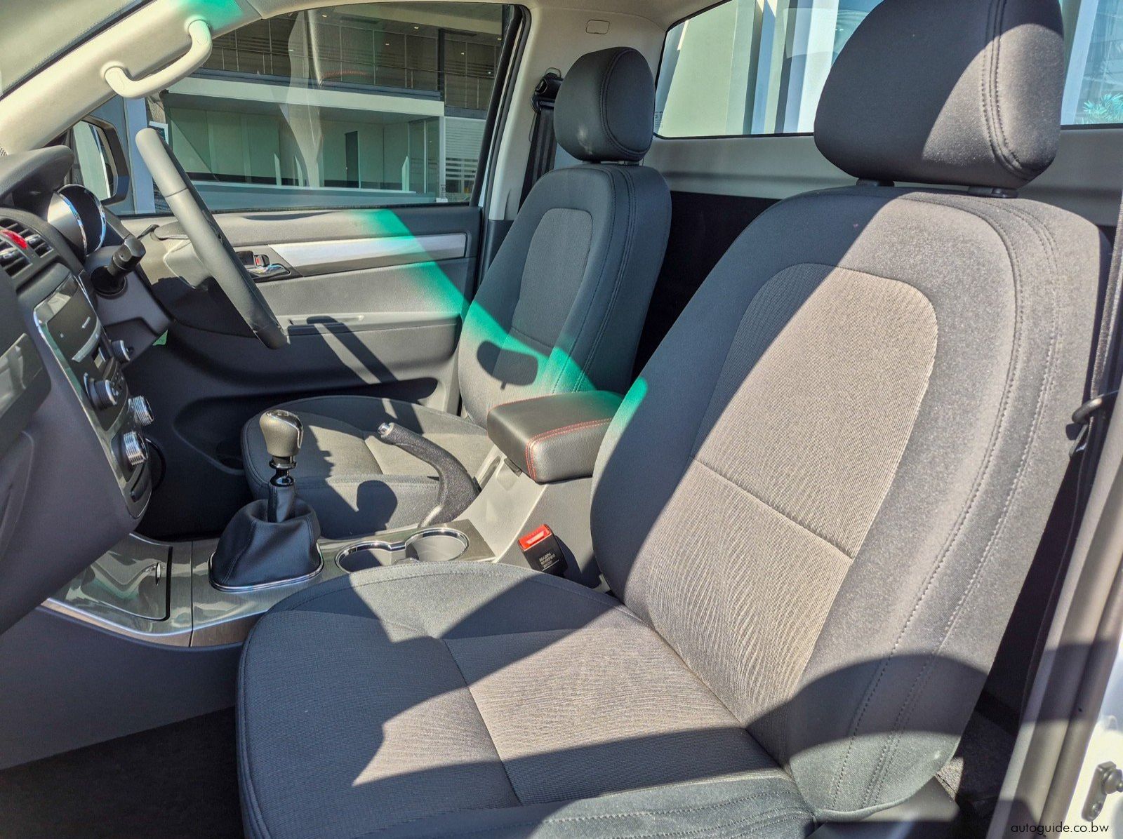 2026 JAC T6 S/C 2.0 CTi 4x2 Comfort pictures