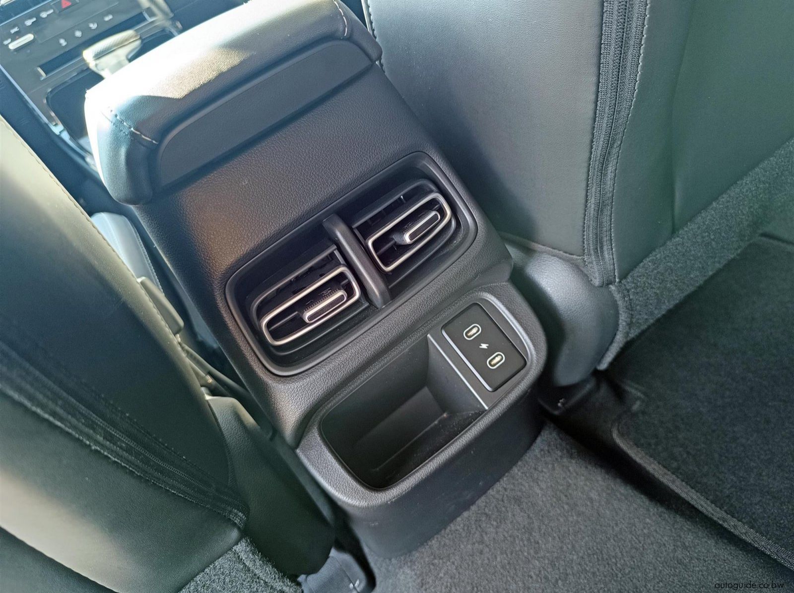 2026 Hyundai Alcazar Elite 7 Seater pictures