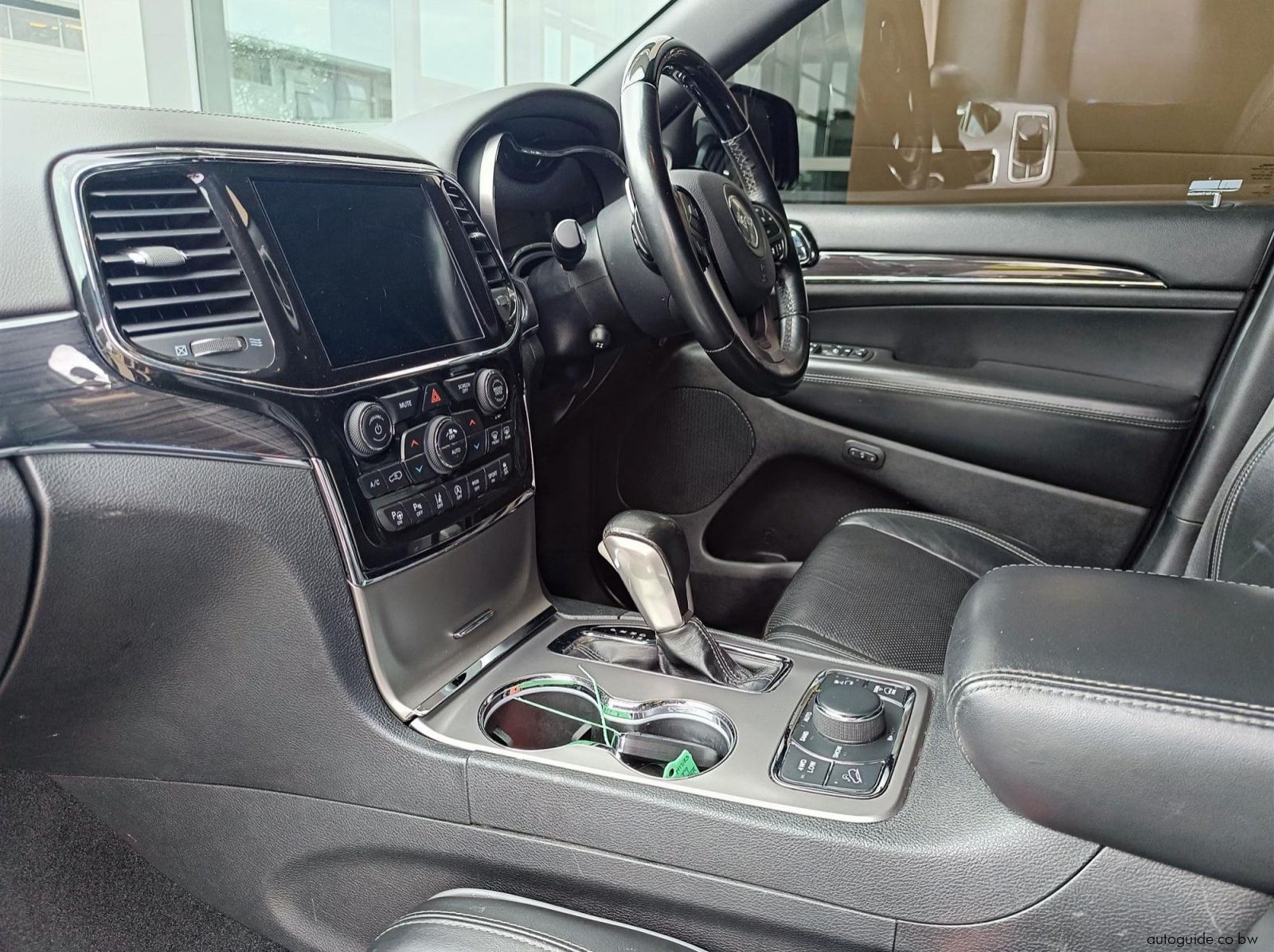 2021 Jeep Grand Cherokee pictures