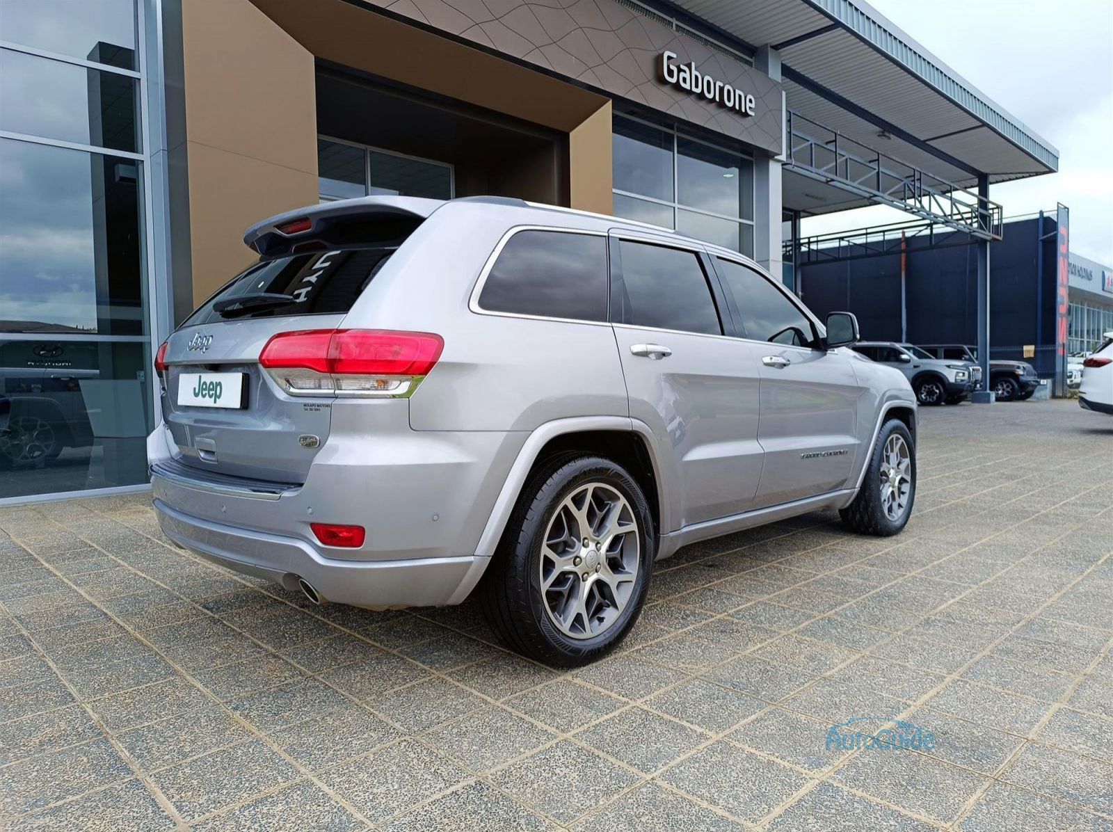 2021 Jeep Grand Cherokee pictures