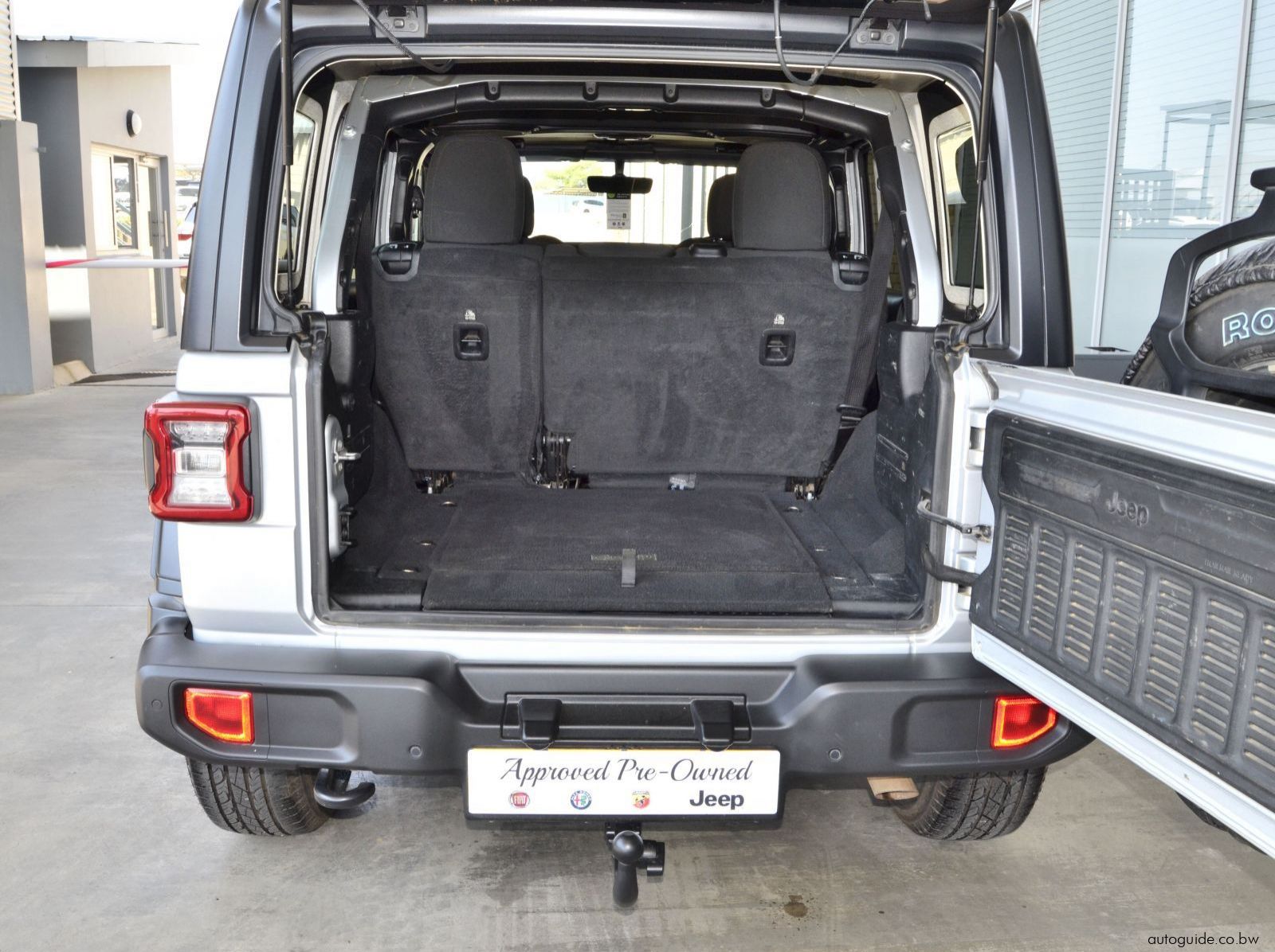 2022 Jeep Wrangler Unlimited Sport pictures