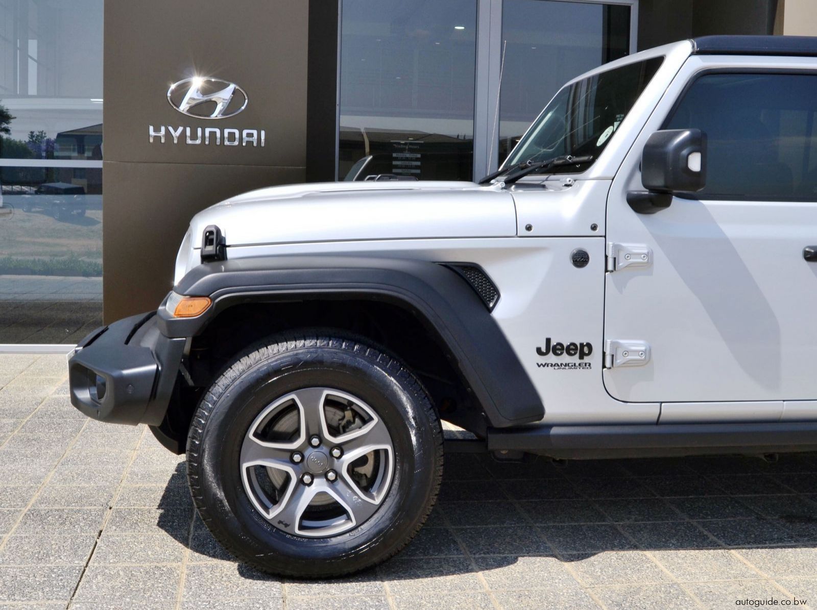 2022 Jeep Wrangler Unlimited Sport pictures