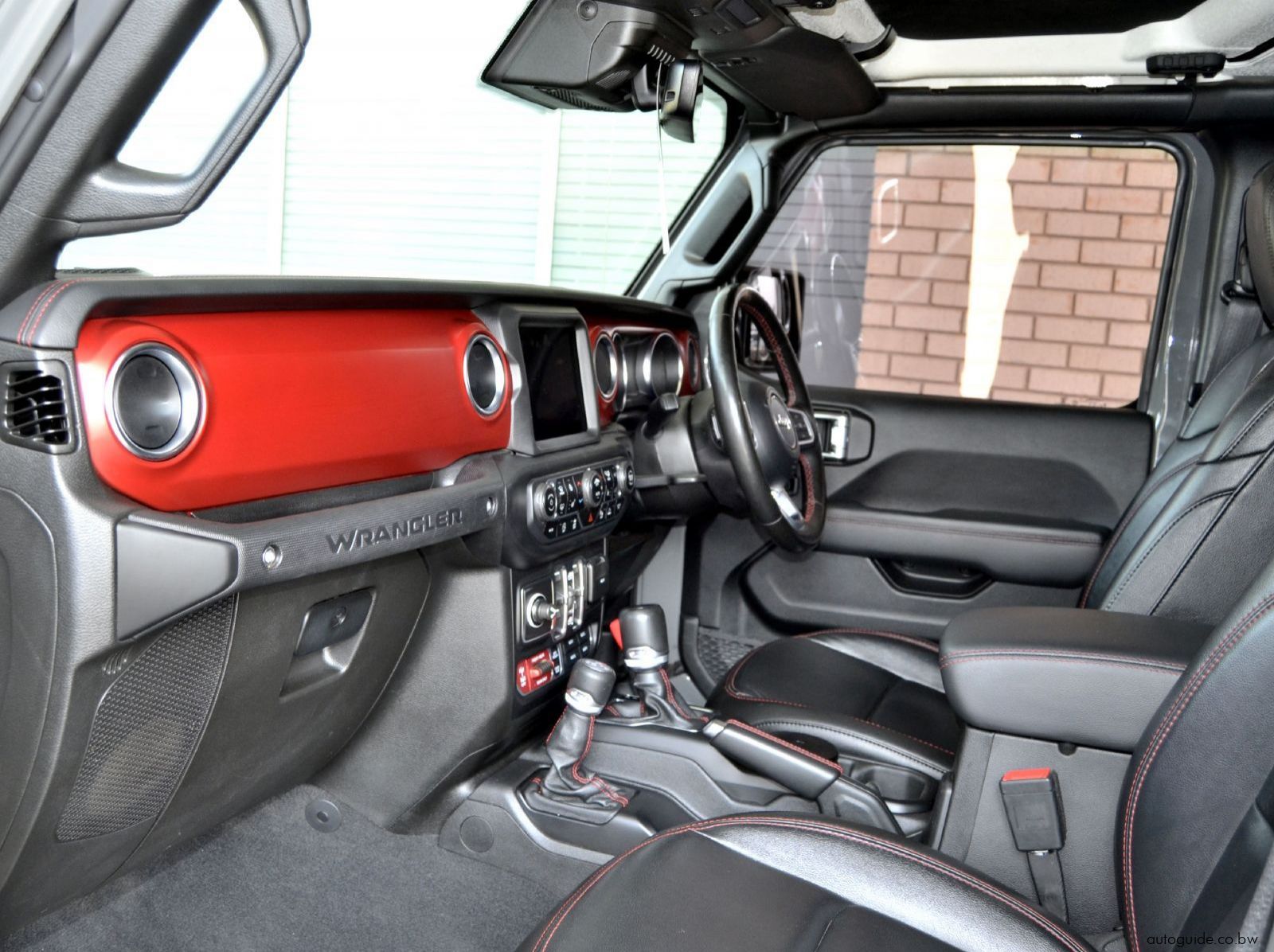 2023 Jeep Wrangler Rubicon pictures