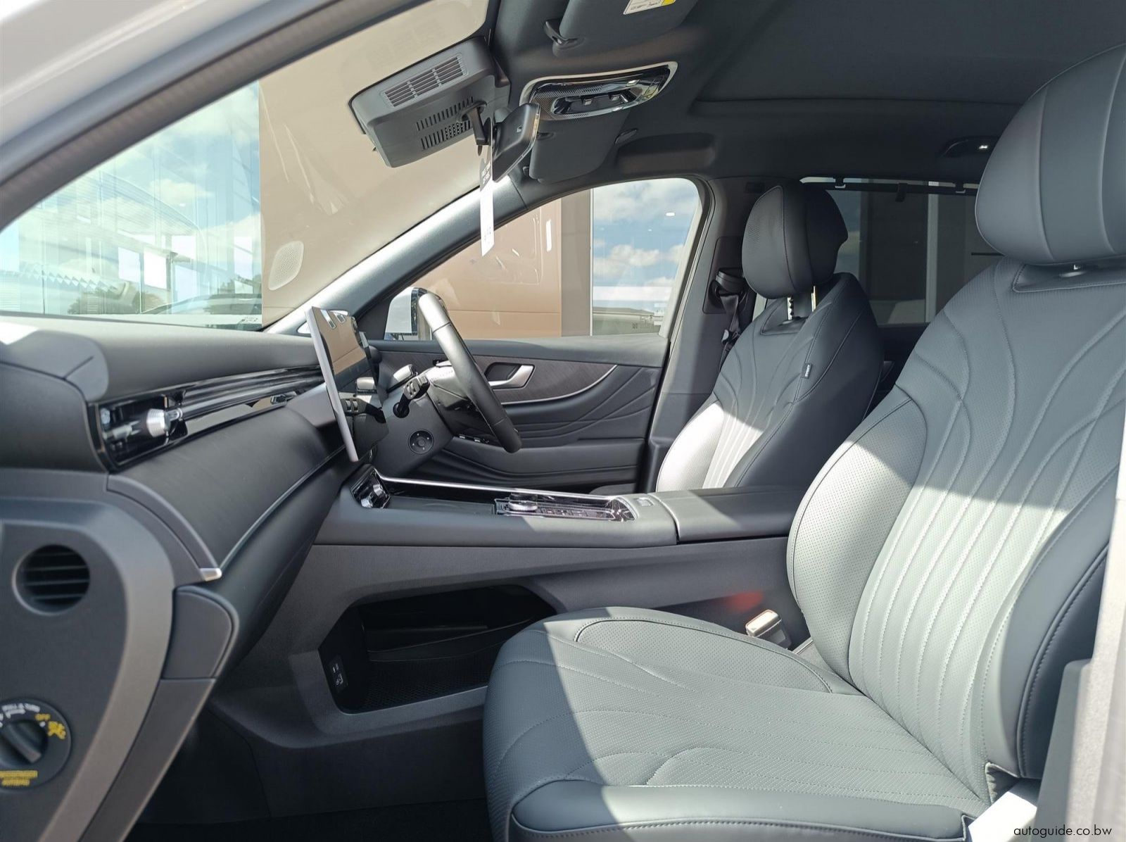 2026 Chery Tiggo 9 2.0T Vanguard 7 Seater AWD pictures
