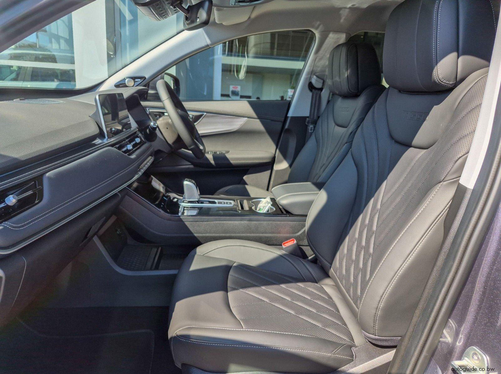2026 Chery Tiggo 8 Pro 1.6 Executive Plus DCT pictures