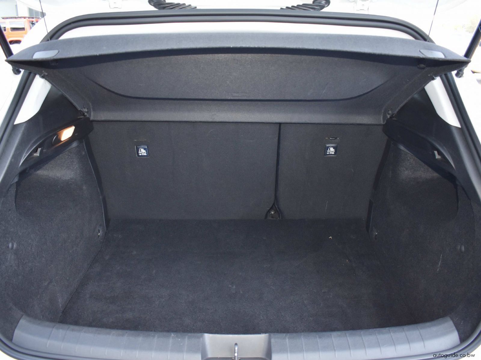 2023 Fiat Tipo pictures