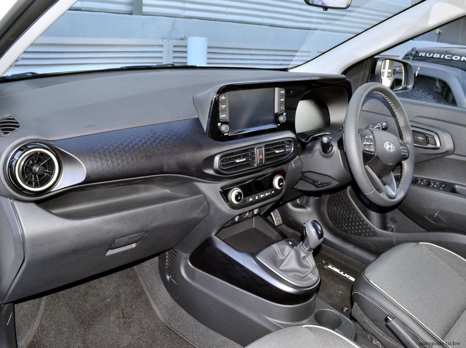 2025 Hyundai Exter Smart Auto pictures