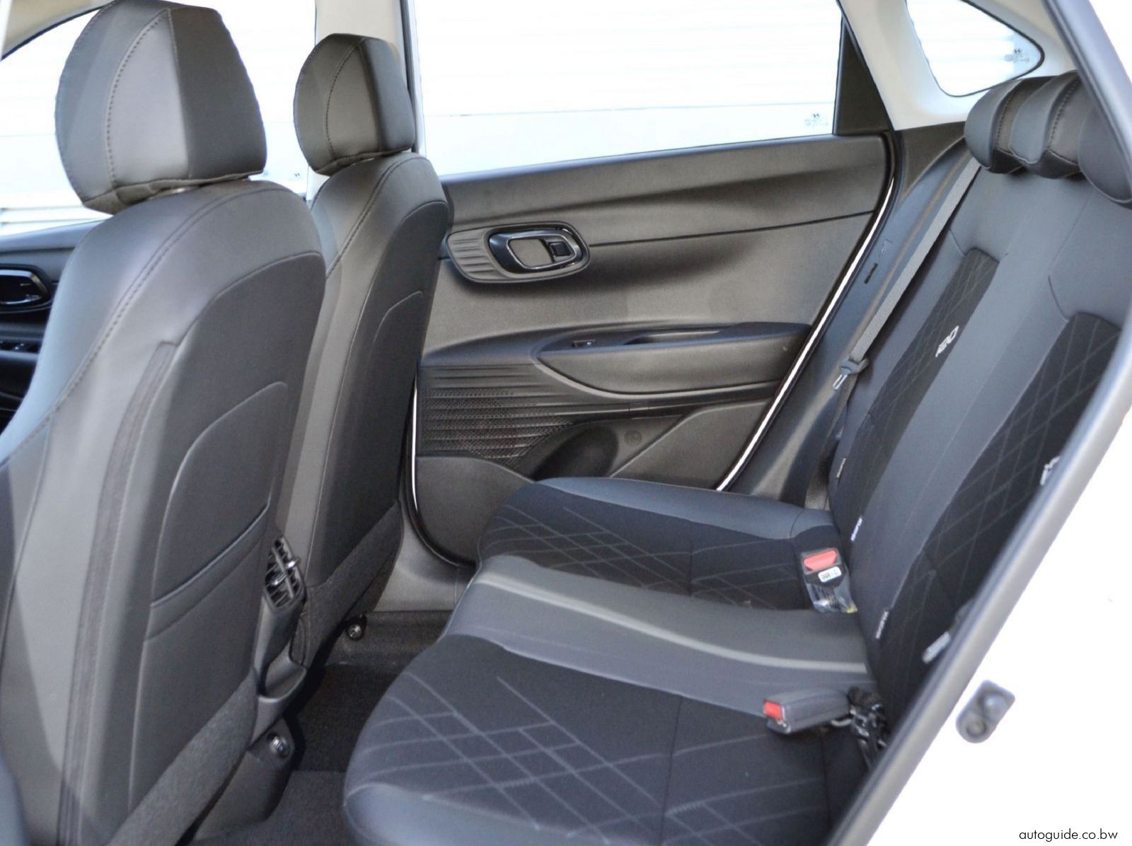 2025 Hyundai i20 pictures