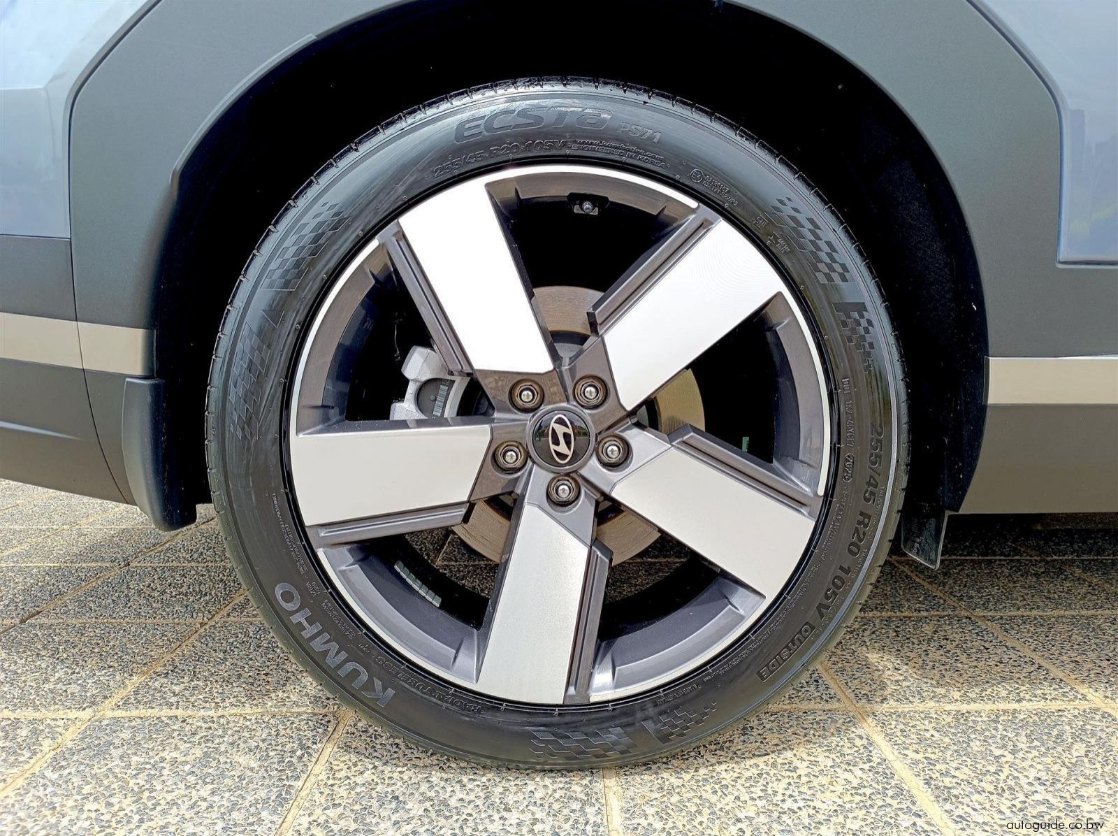 2026 Hyundai Santa Fe Hybrid 1.5T pictures
