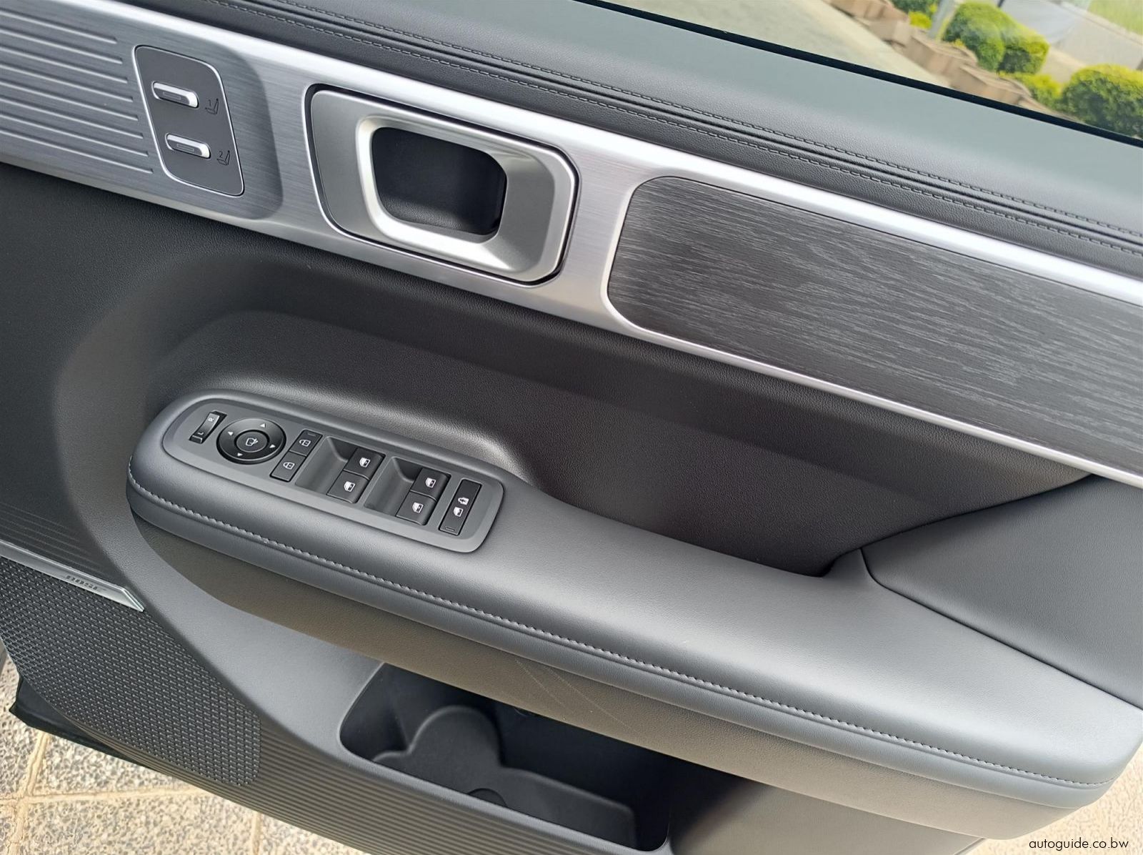 2026 Hyundai Santa Fe Hybrid 1.5T pictures
