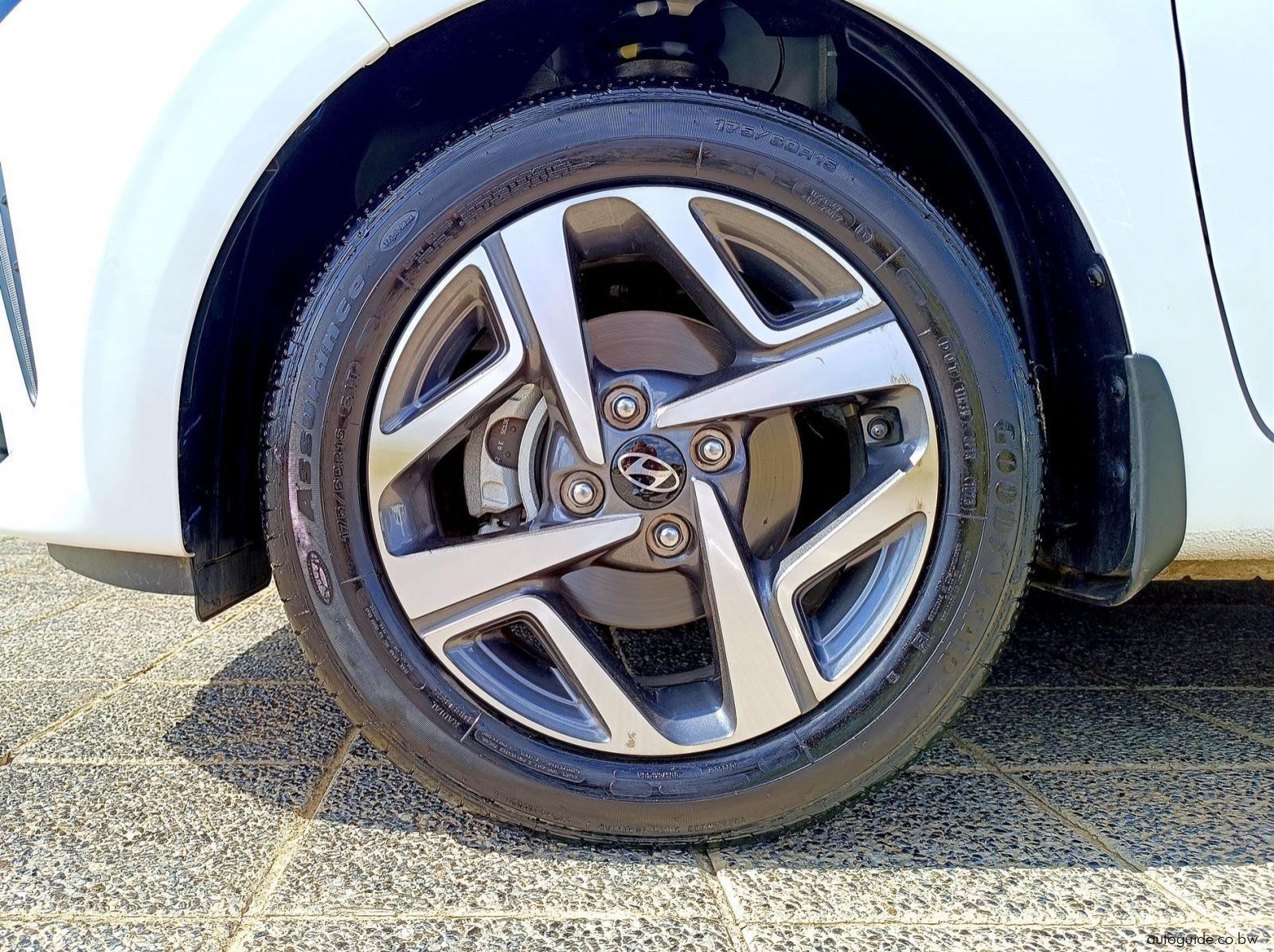 2025 Hyundai Grand i10 1.2 Executive Sedan pictures