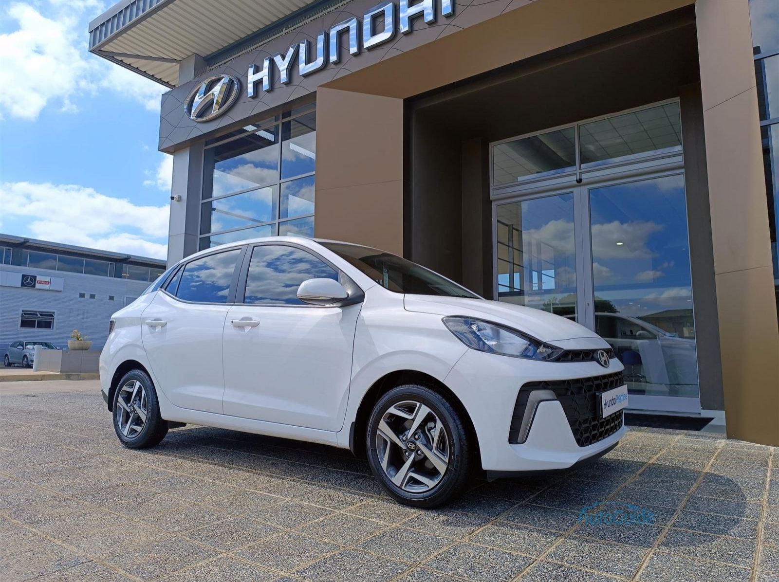 2025 Hyundai Grand i10 1.2 Executive Sedan pictures