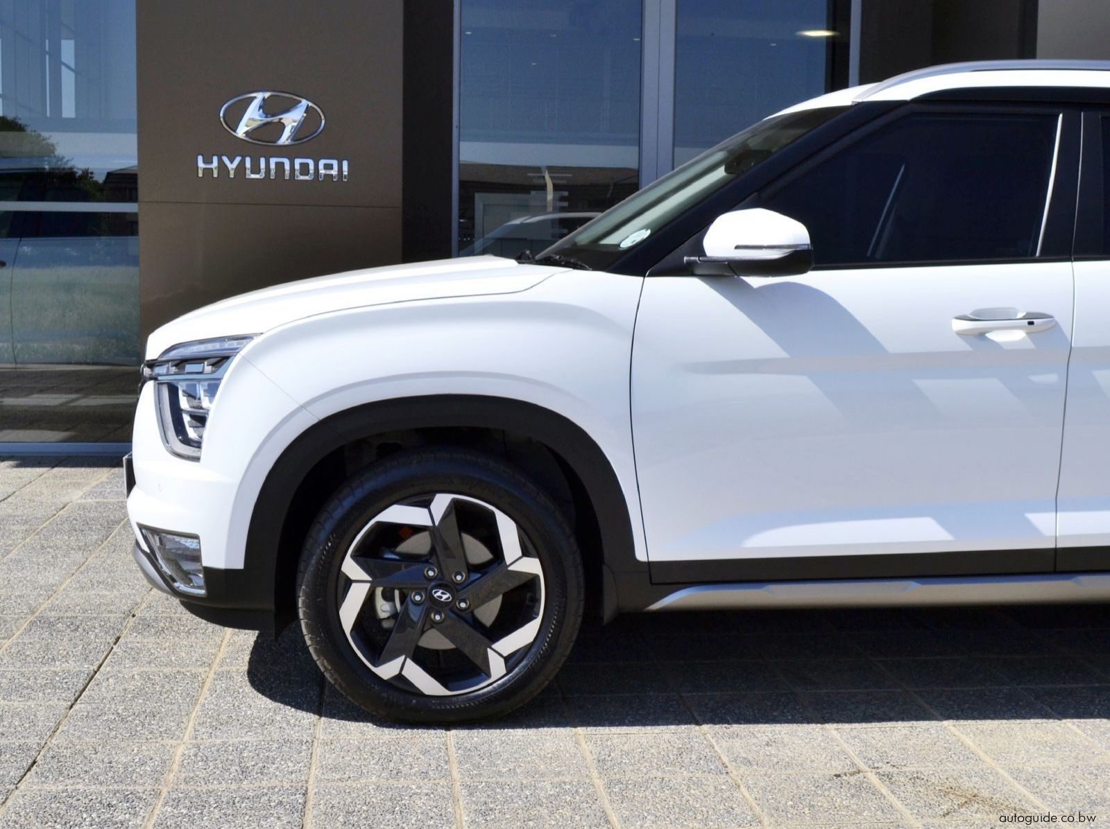 2024 Hyundai Grand Creta - 7 Seater pictures