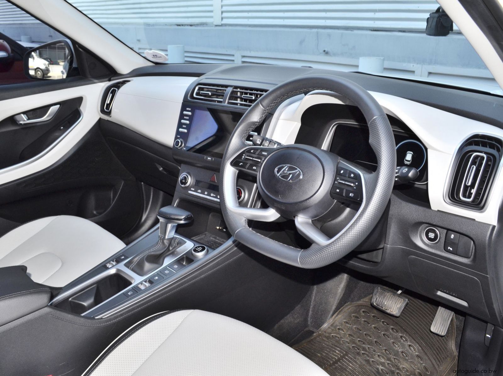 2024 Hyundai Grand Creta - 7 Seater pictures