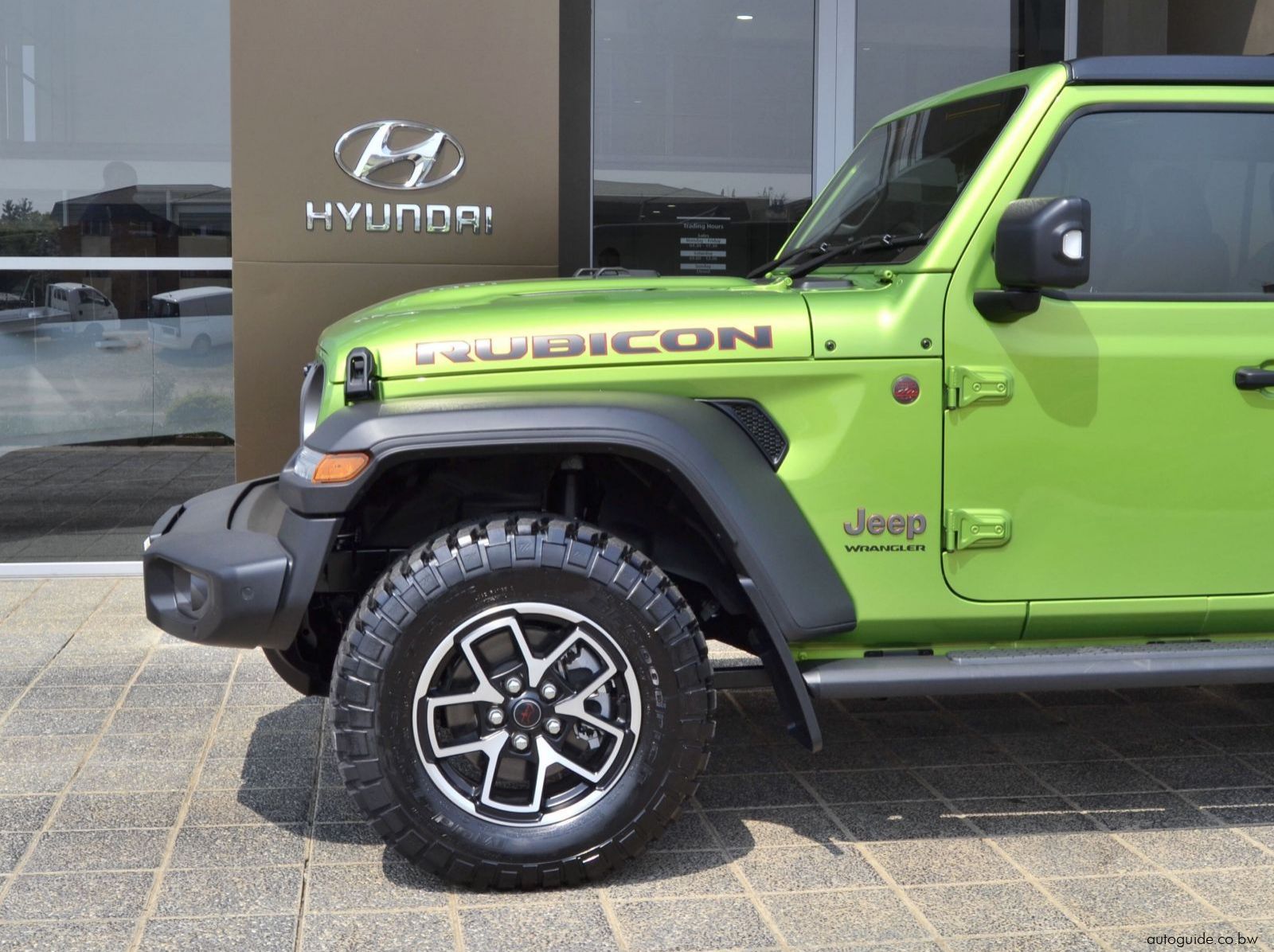 2025 Jeep Wrangler Rubicon pictures