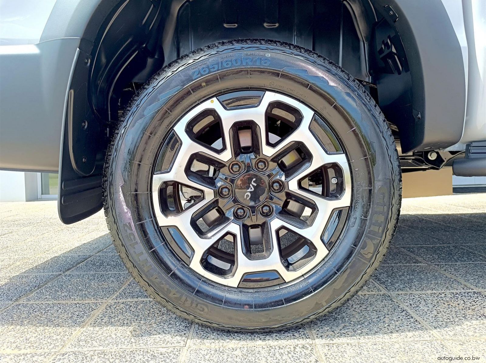2026 JAC T9 CTi Super Lux P/U D/C A/T pictures
