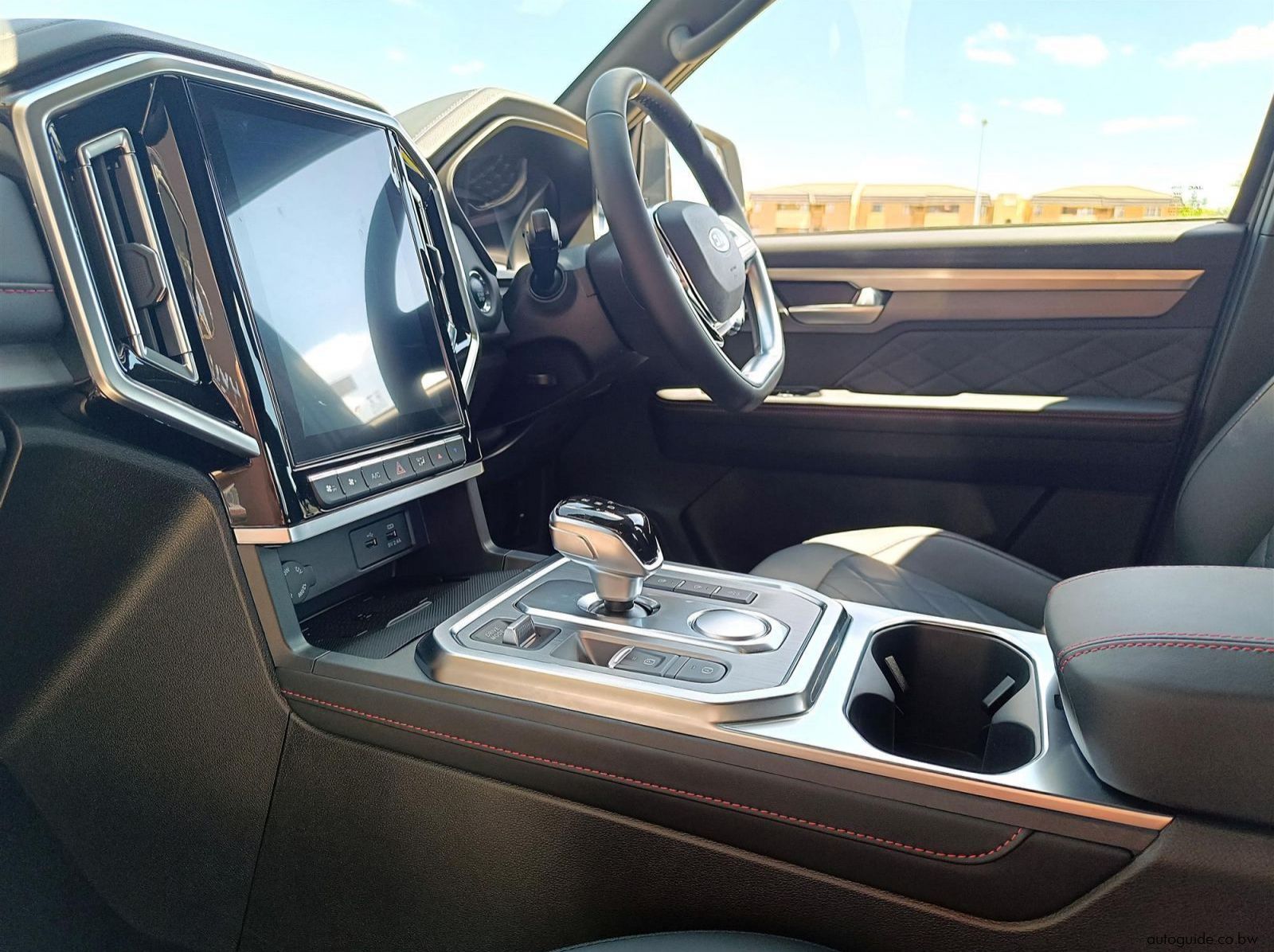 2026 JAC T9 CTi Super Lux P/U D/C A/T pictures