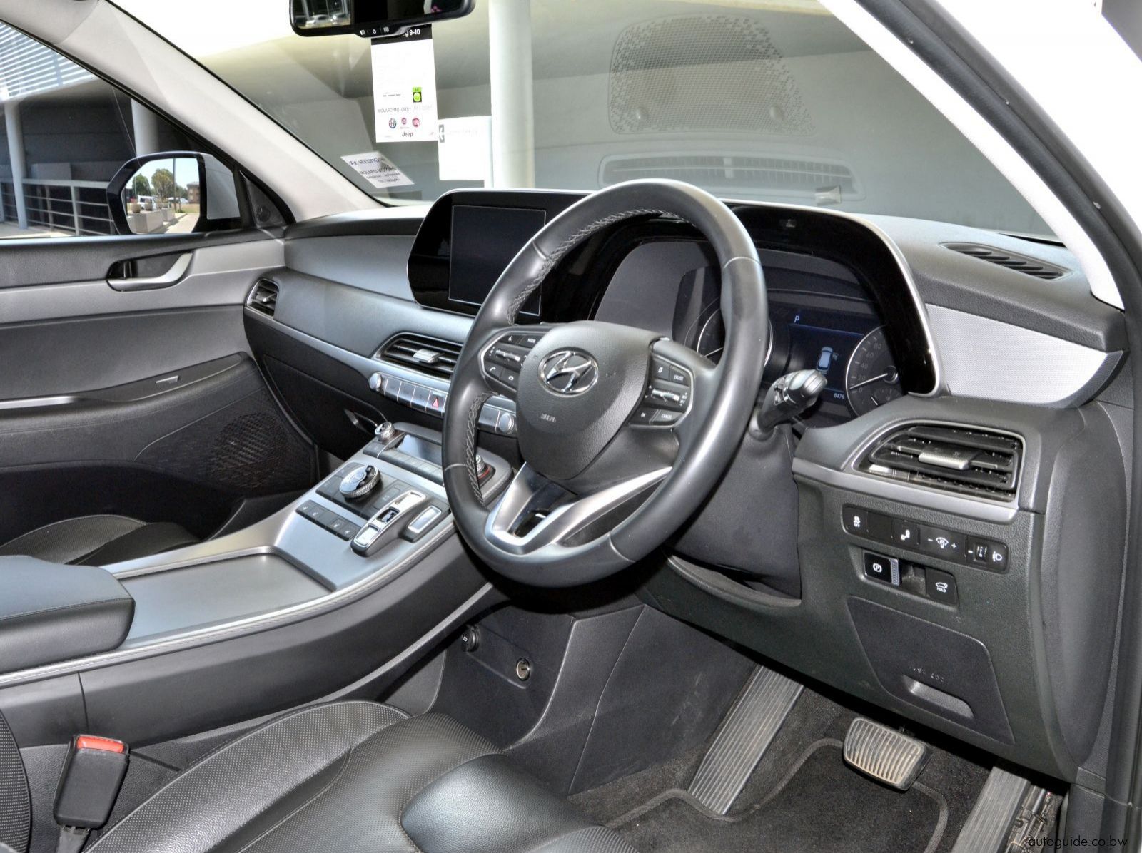 2022 Hyundai Palisade Elite - 7 Seater pictures