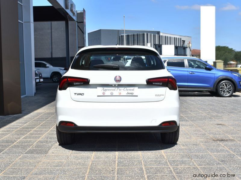 2022 Fiat Tipo pictures
