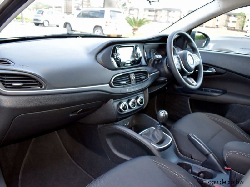 2022 Fiat Tipo pictures