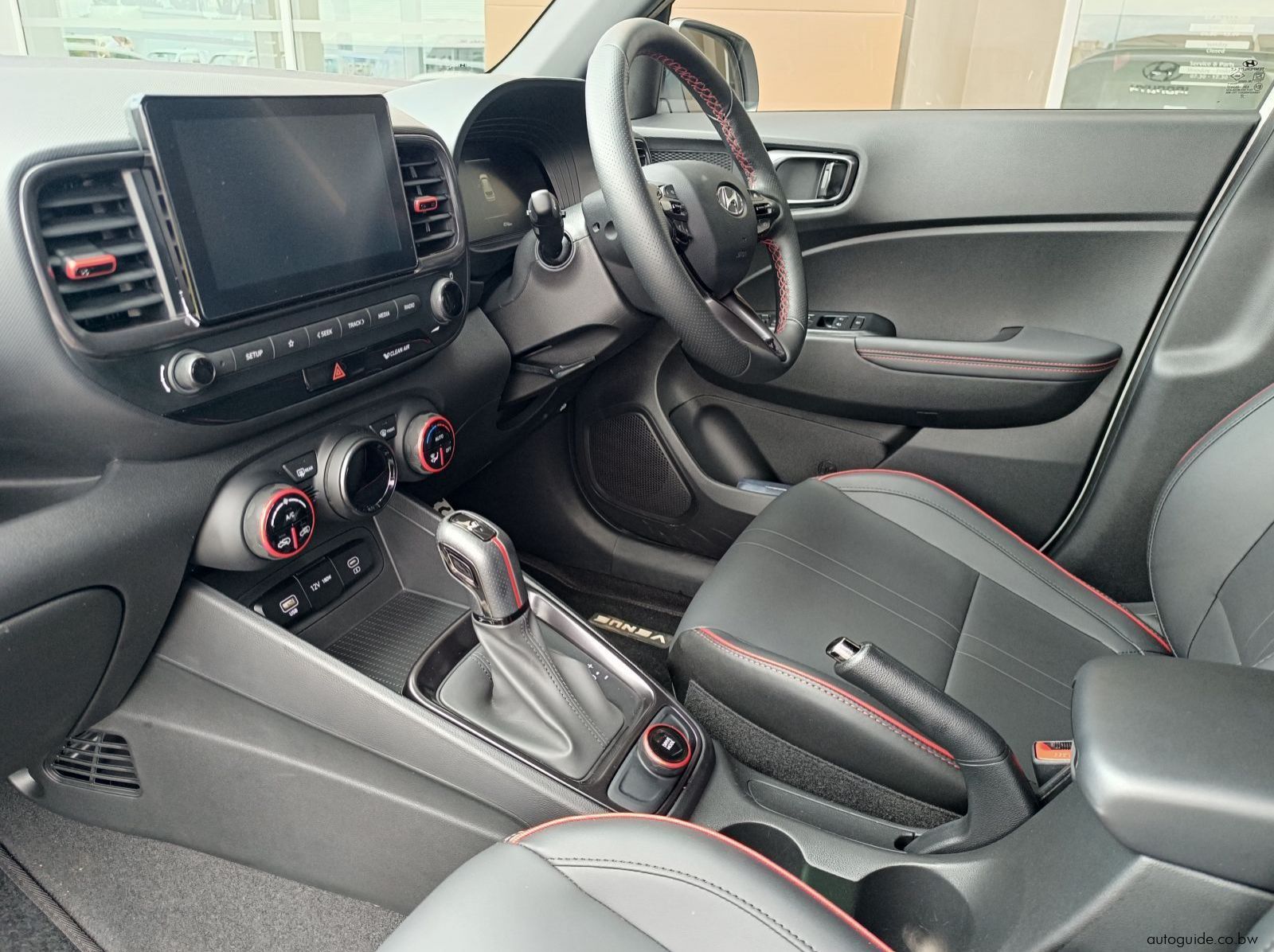 2026 Hyundai Venue 1.0T pictures