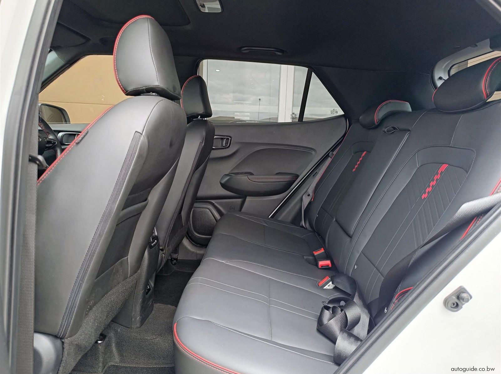2026 Hyundai Venue 1.0T pictures