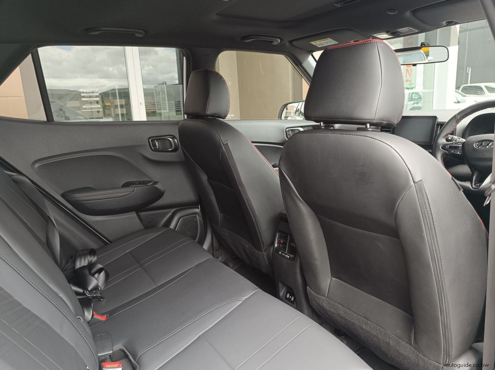 2026 Hyundai Venue 1.0T pictures
