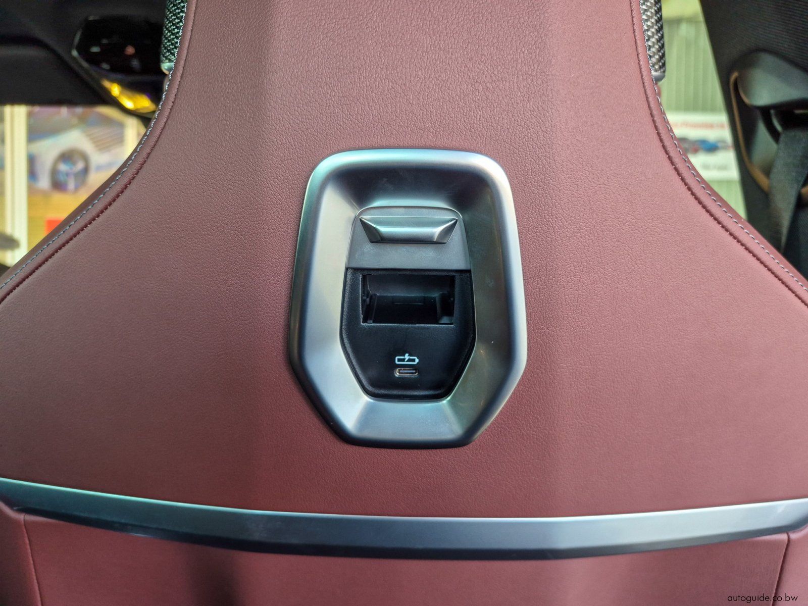 2025 BMW M760e X-Drive photo