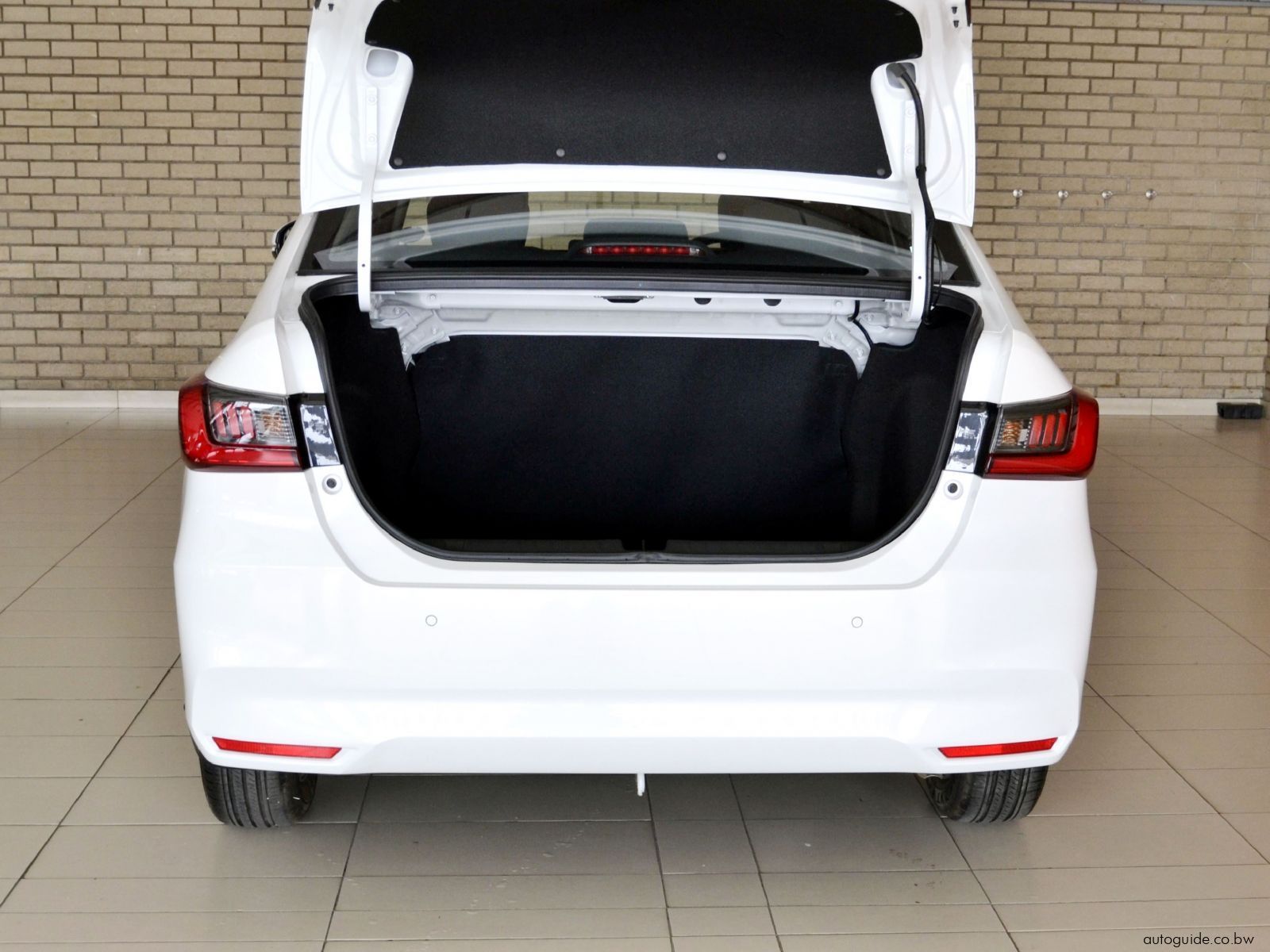 2025 Honda Amaze Comfort photo