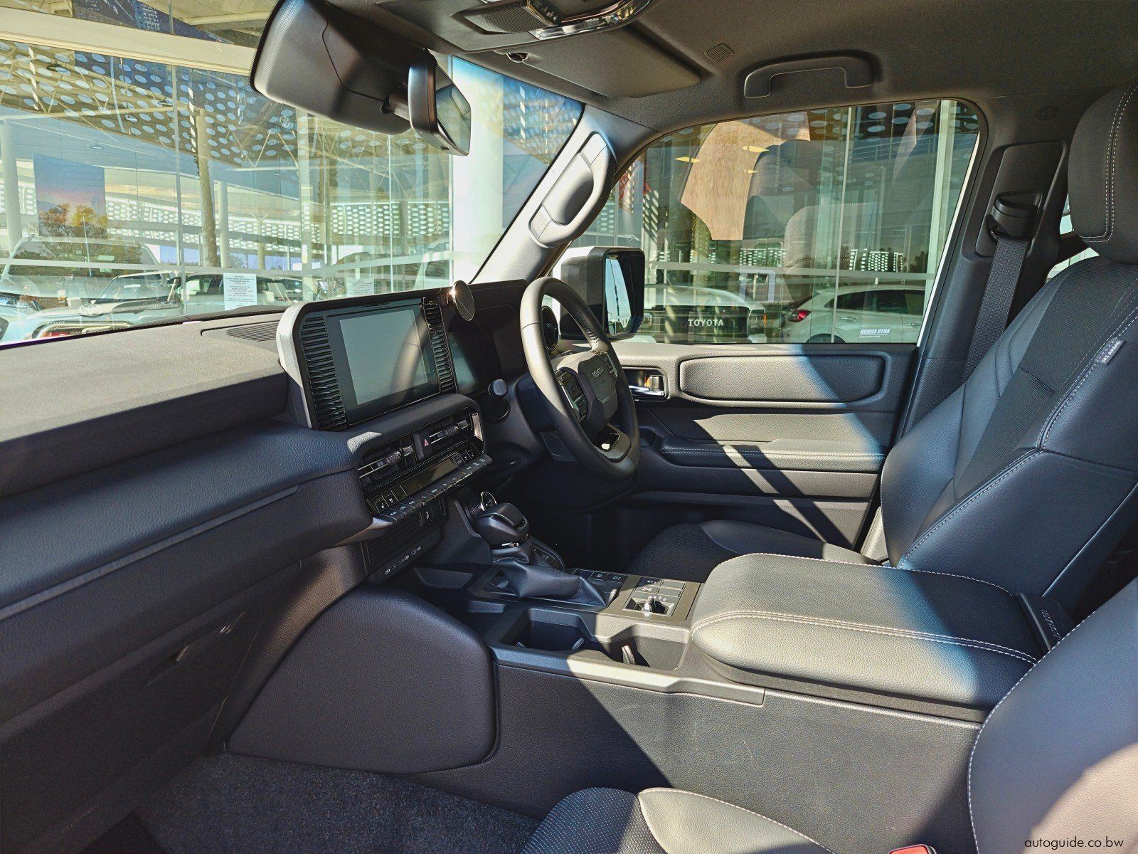 2025 Toyota Prado TX photo