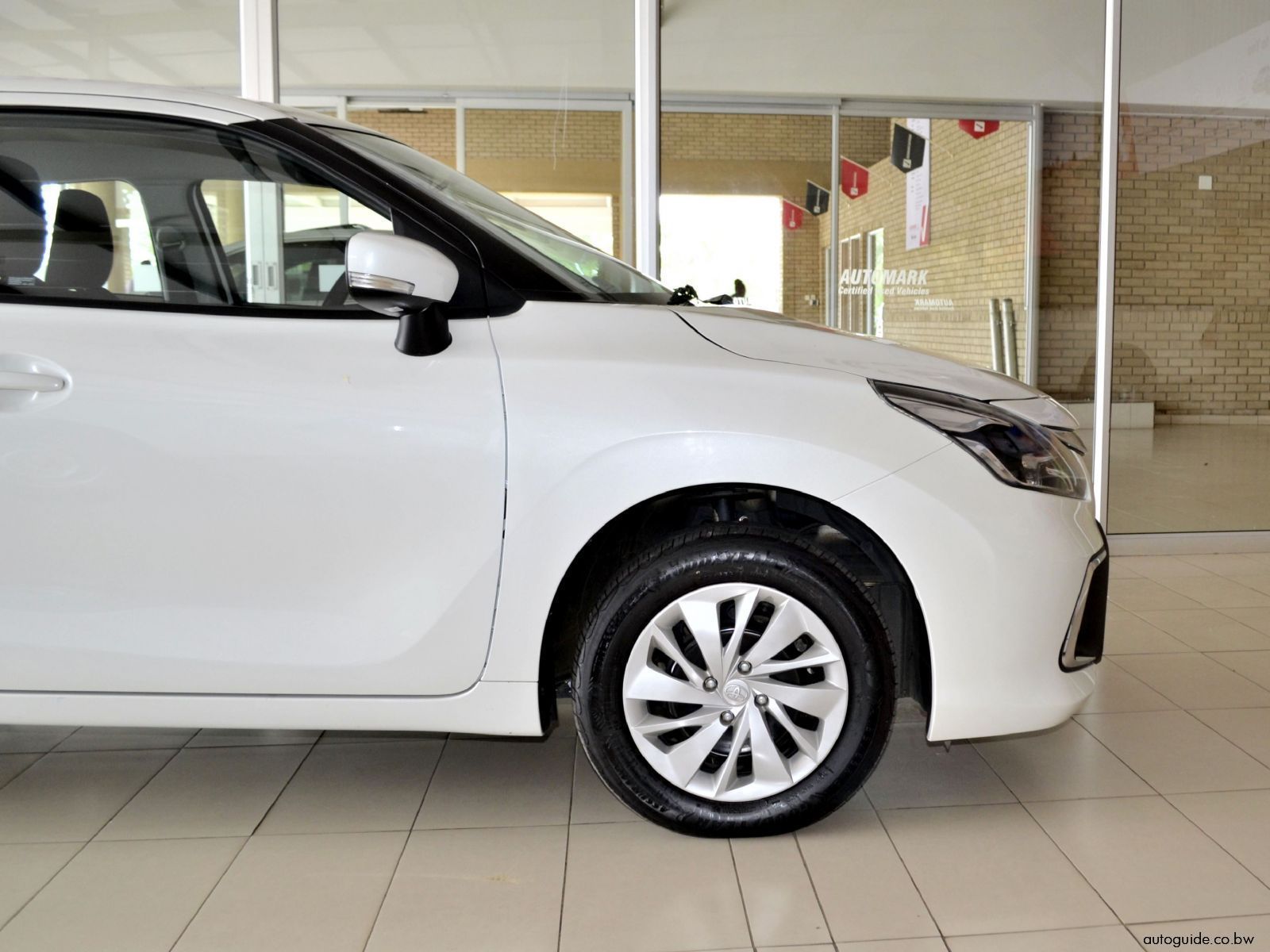 2022 Toyota Starlet 1.5 Xi photo